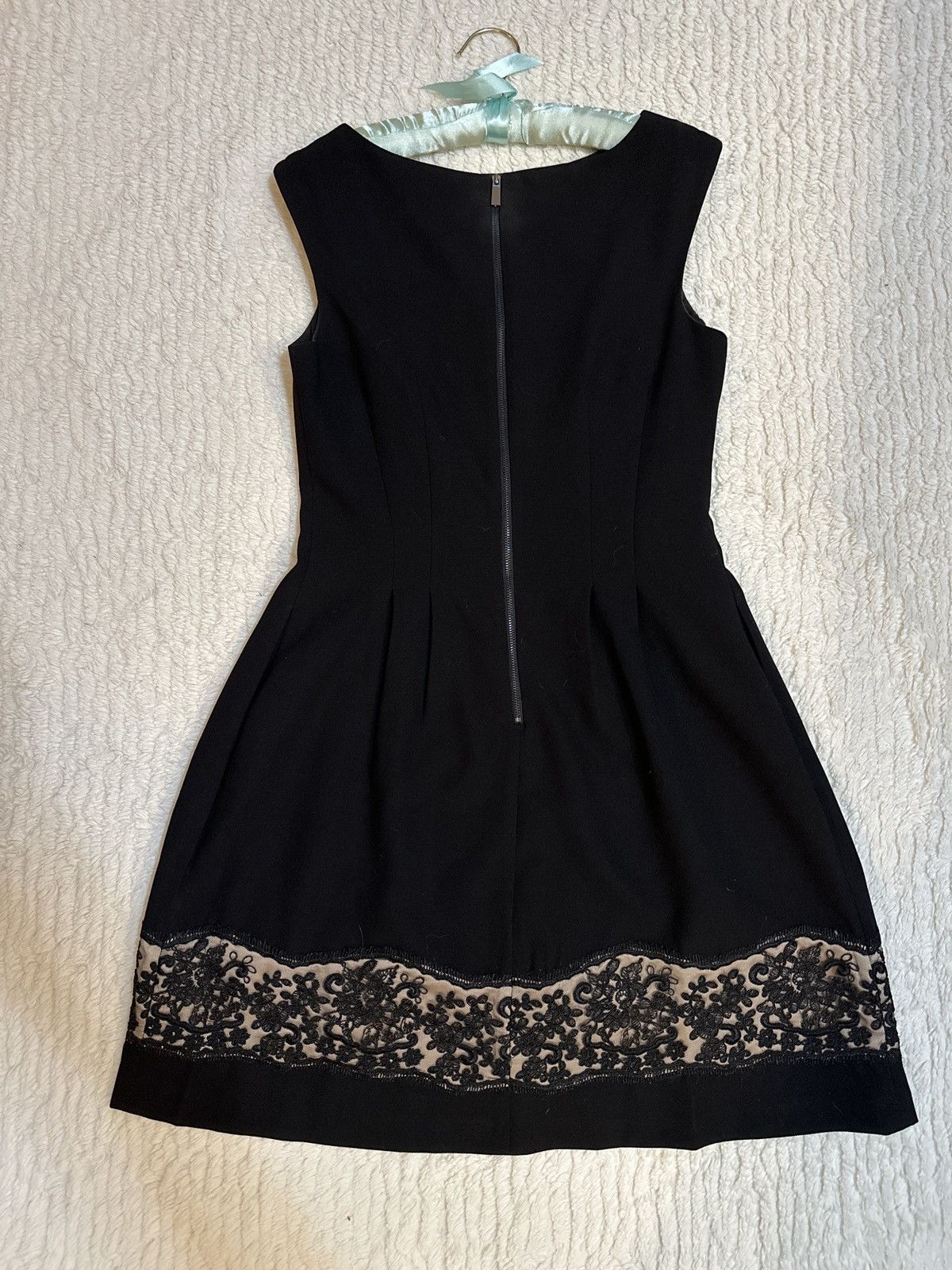 Vince Camuto Perfect little black dress Size L / US 10 / IT 46 - 2 Thumbnail