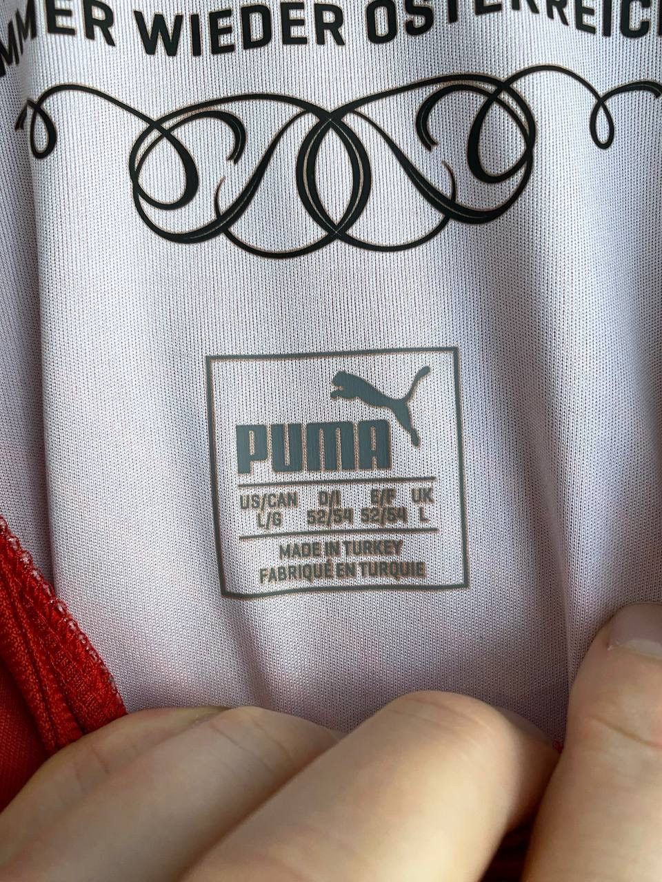 Puma Austria National Team 2015/2016 Home Soccer Jersey, Size L Size US L / EU 52-54 / 3 - 11 Thumbnail