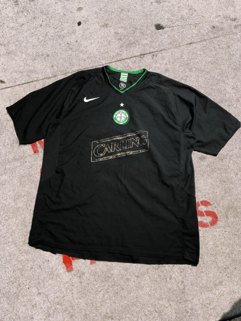 Nike VINTAGE NIKE FC CELTIC SCOTLAND RETRO SOCCER JERSEY Y2K Size US XL / EU 56 / 4 - 1 Thumbnail