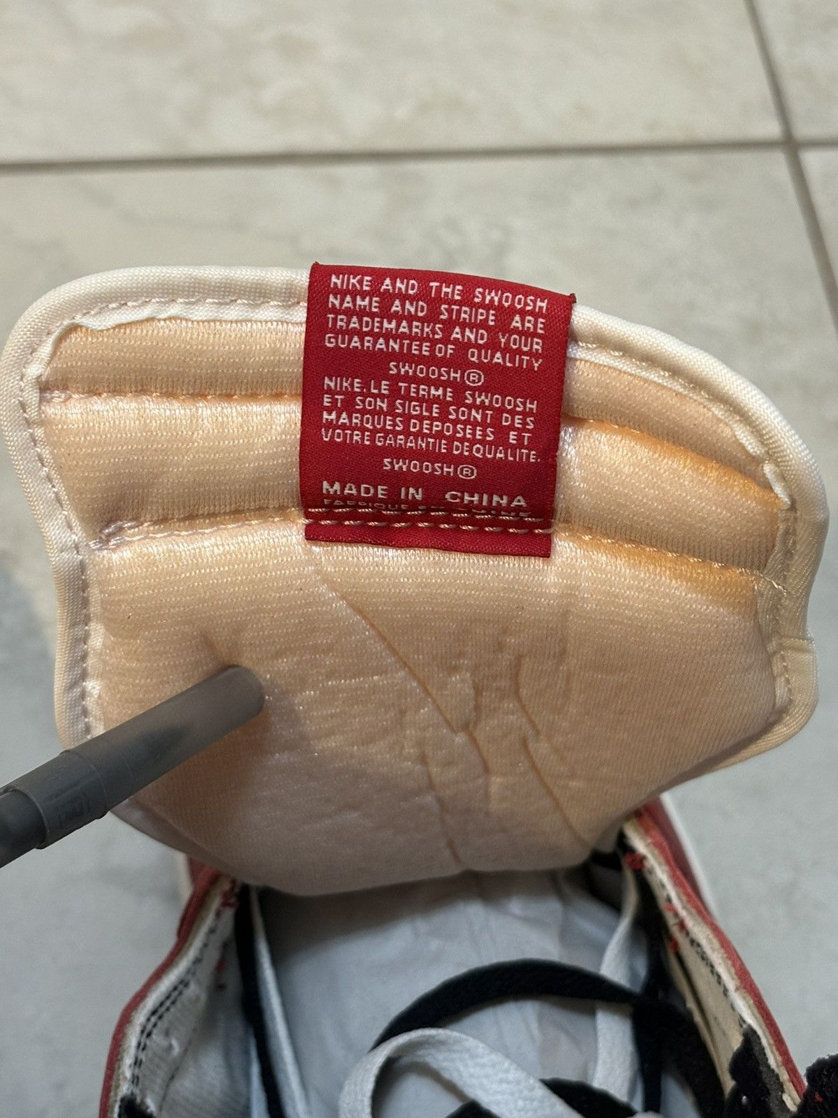 Jordan Brand new Air Jordan 1 Retro High OG Chicago Lost and Found shoes Size US 9.5 / EU 42-43 - 15 Thumbnail