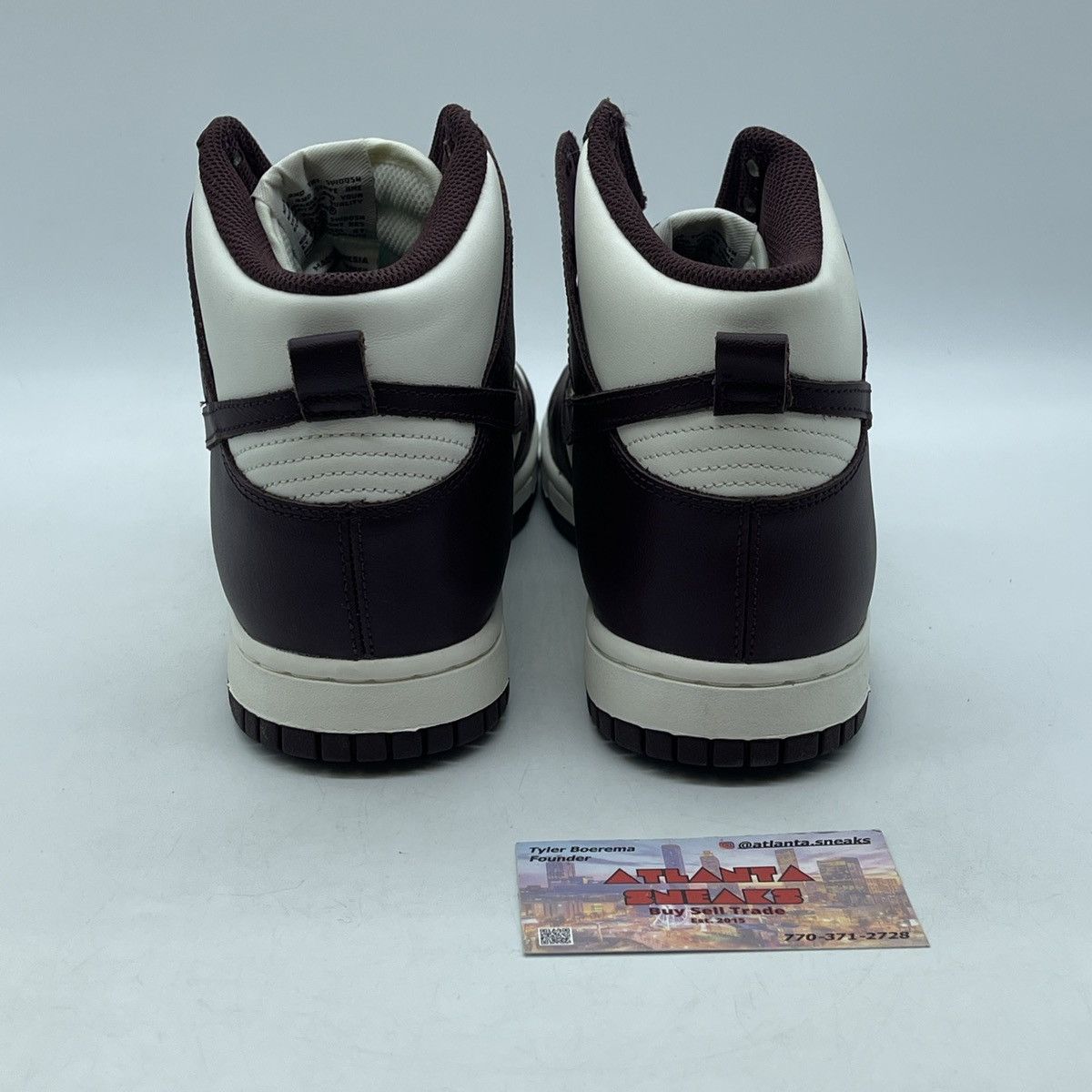 Jordan Brand Wmns air Jordan dunk high burgundy crush Size US 9.5 / IT 39.5 - 3 Thumbnail