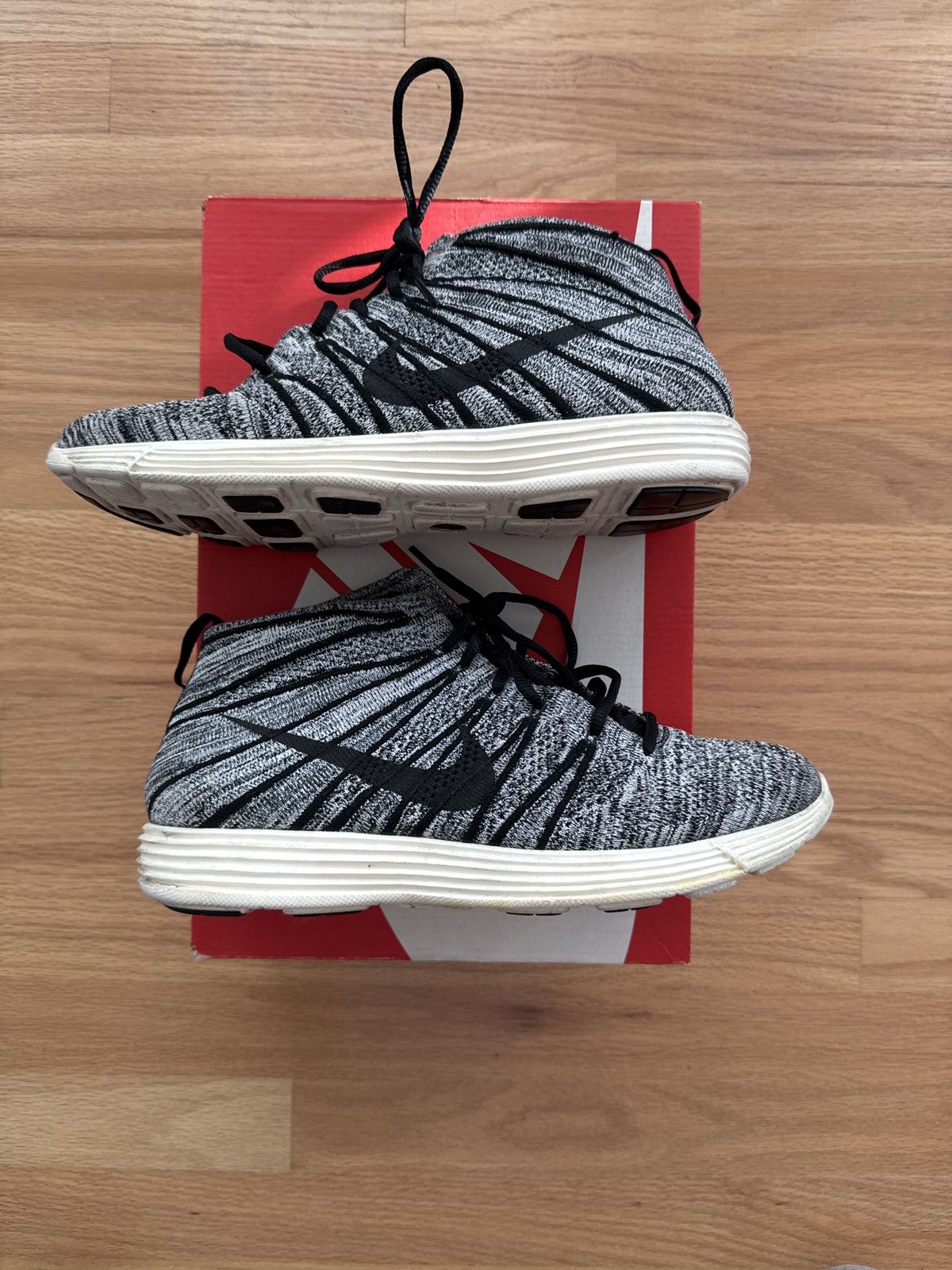 Nike Nike Lunar Flyknit Chukka Size US 10 / EU 43 - 1 Thumbnail