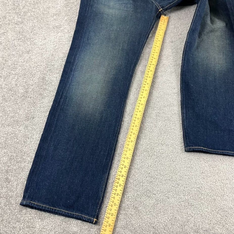 Levi's VINTAGE Levi's 501 Jeans Mens 32 x 30 Straight Leg Medium Blue Denim Classic Jean Size US 32 / EU 48 - 5 Thumbnail