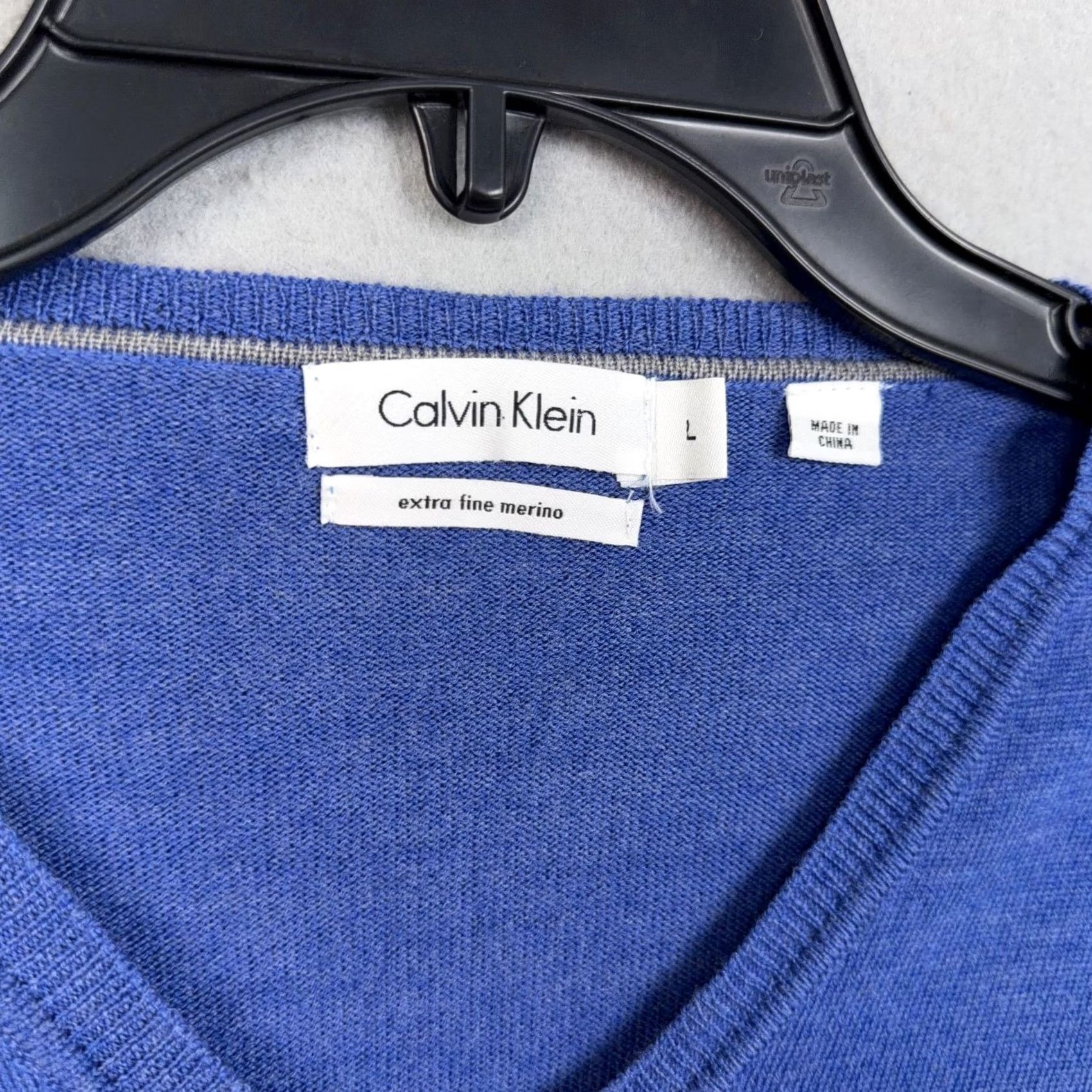 Calvin Klein Calvin Klein Sweater Mens Large Blue Extra Fine Merino Wool V Neck Pullover Luxe Size US L / EU 52-54 / 3 - 4 Thumbnail