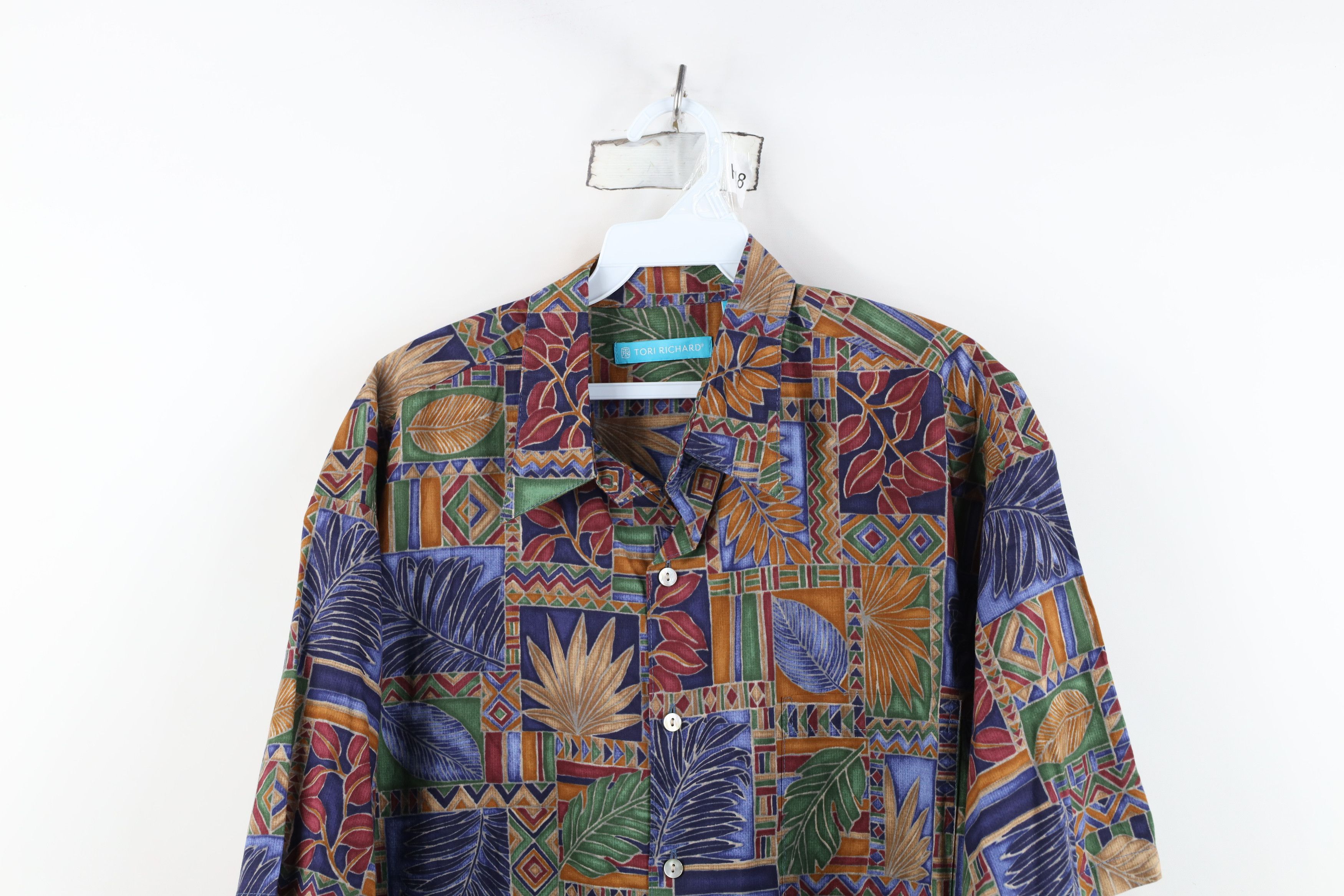 Vintage Vintage 90s Streetwear Rainbow Geometric Button Shirt Size US L / EU 52-54 / 3 - 2 Thumbnail