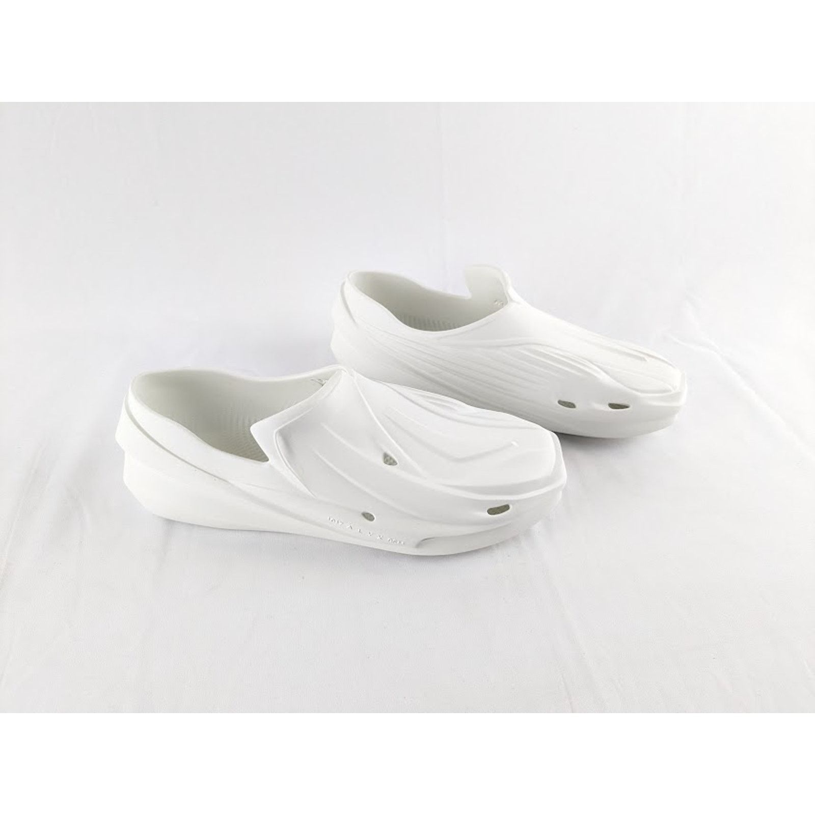 o1rshd1 Mono Slip on in White main image 5