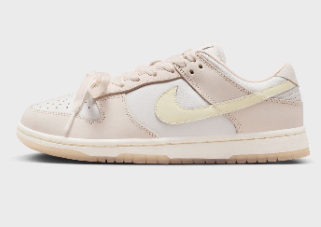 Nike NIKE DUNK LOW PRM LIGHT SOFT PINK/COCONUT MILK/PLATINUM TINT Size US 8 / IT 38 - 8 Thumbnail