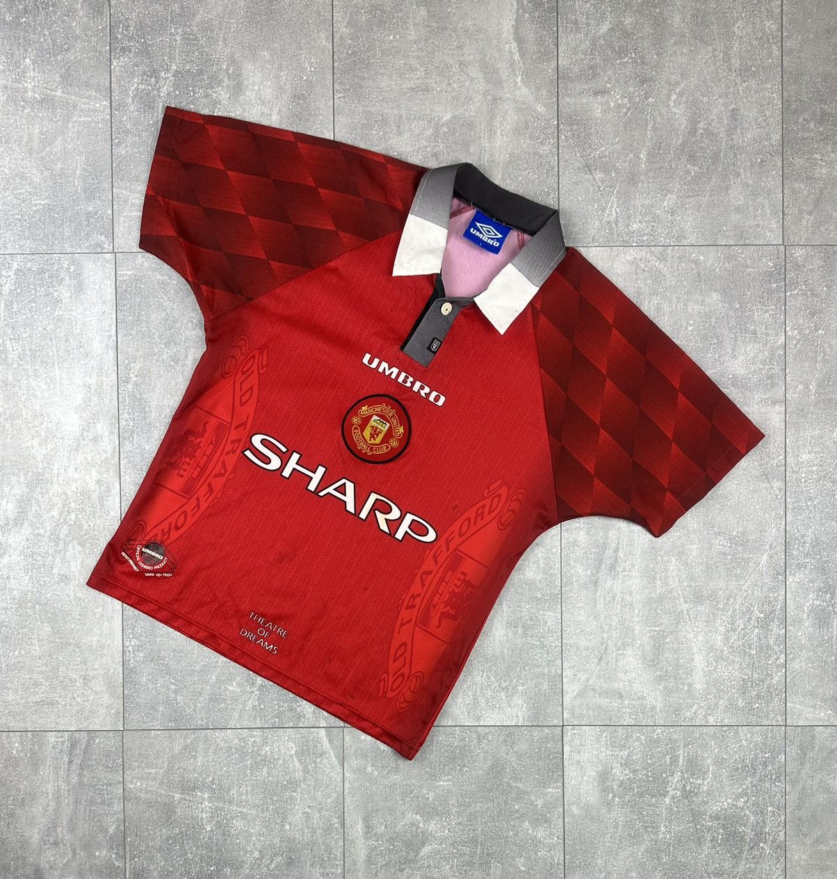 Umbro Umbro Manchester United 1996/98 Home Soccer Jersey Size US XS / EU 42 / 0 - 1 Thumbnail