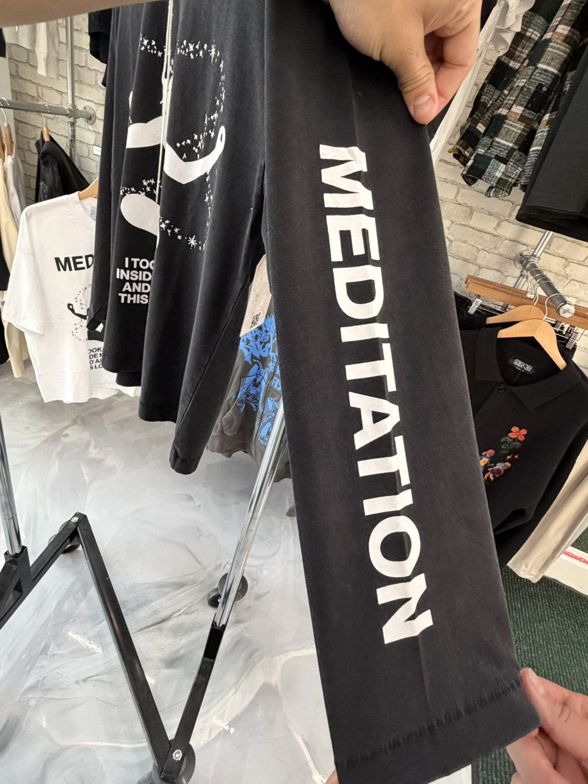 Other Jungles Jungles “ Meditation” Vintage Black Long-sleeve Tee Size US S / EU 44-46 / 1 - 5 Thumbnail