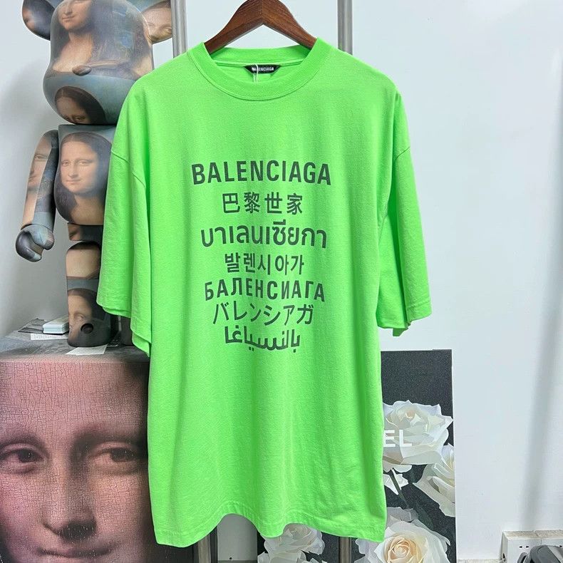 Balenciaga Balenciaga Seven Language Short Sleeve - dmc Size US L / EU 52-54 / 3 - 1 Thumbnail