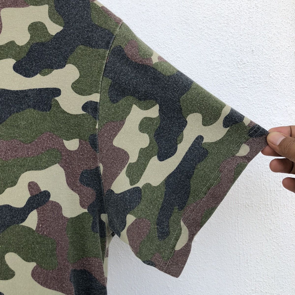 Keith Haring Xlarge x Keith Haring Camo T-Shirt Size US M / EU 48-50 / 2 - 8 Thumbnail