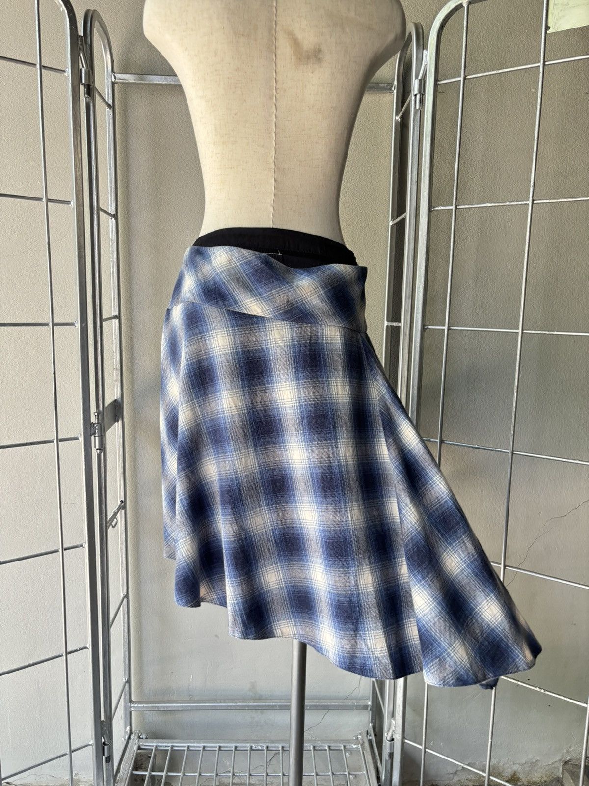 Maison Margiela MM6 Maison Margiela layered plaid skirt Size 26" / US 2 / IT 38 - 4 Thumbnail
