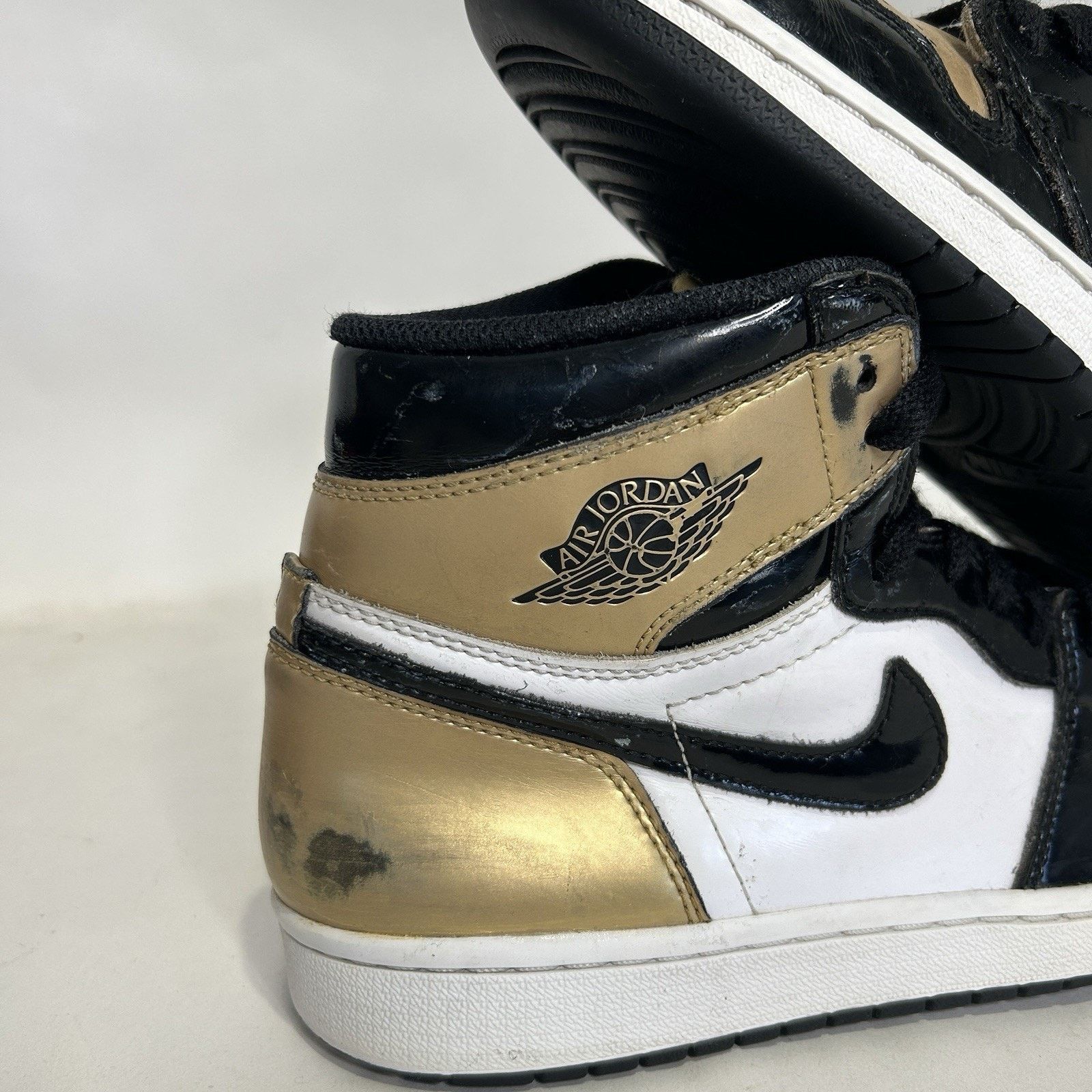 Jordan Brand Nike Air Jordan 1 Retro OG NRG High “Gold Toe” Size US 8.5 / EU 41-42 - 11 Thumbnail
