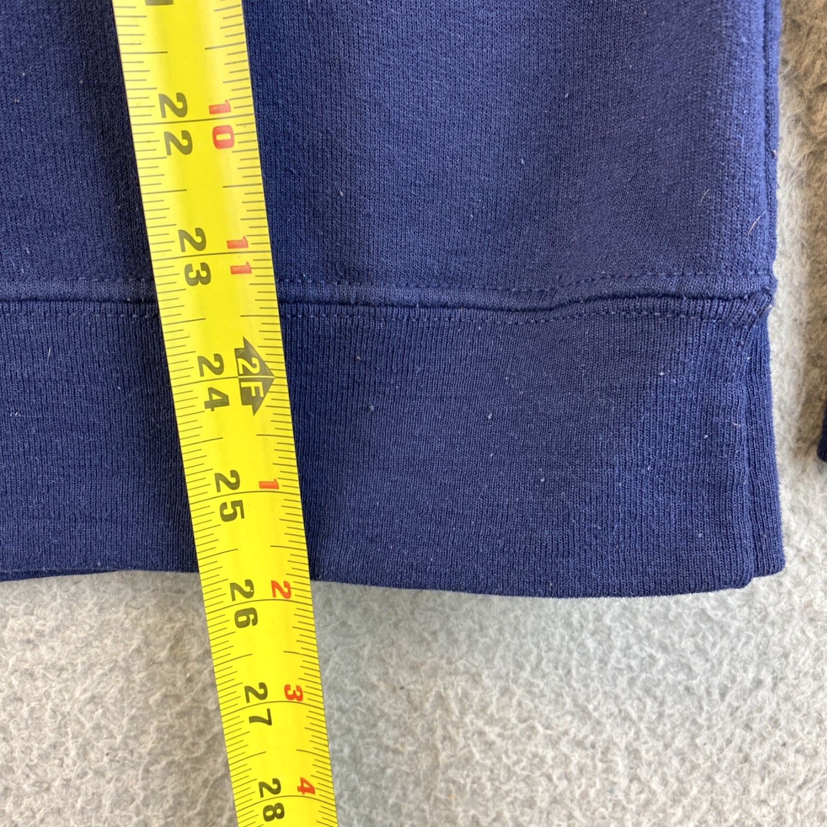 Champion Champion Crewneck Sweatshirt Sweater Women’s Size M Dark Blue /82-71 Size M / US 6-8 / IT 42-44 - 6 Thumbnail