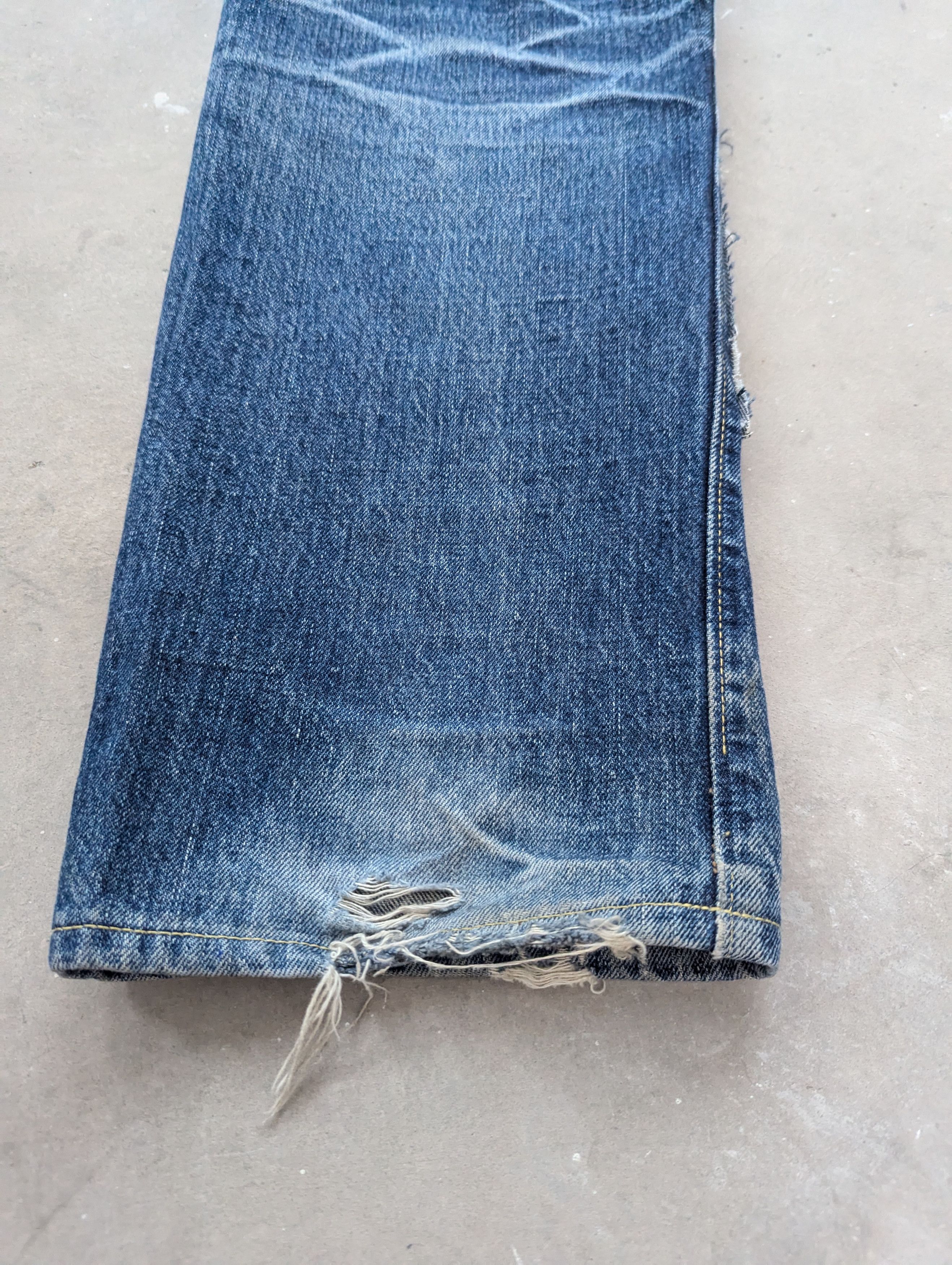 Japanese Brand × Sugar Cane OPEN ORDER 🔥 Vintage Sugar Cane Selvedge Distressed Denim Size US 32 / EU 48 - 23 Thumbnail
