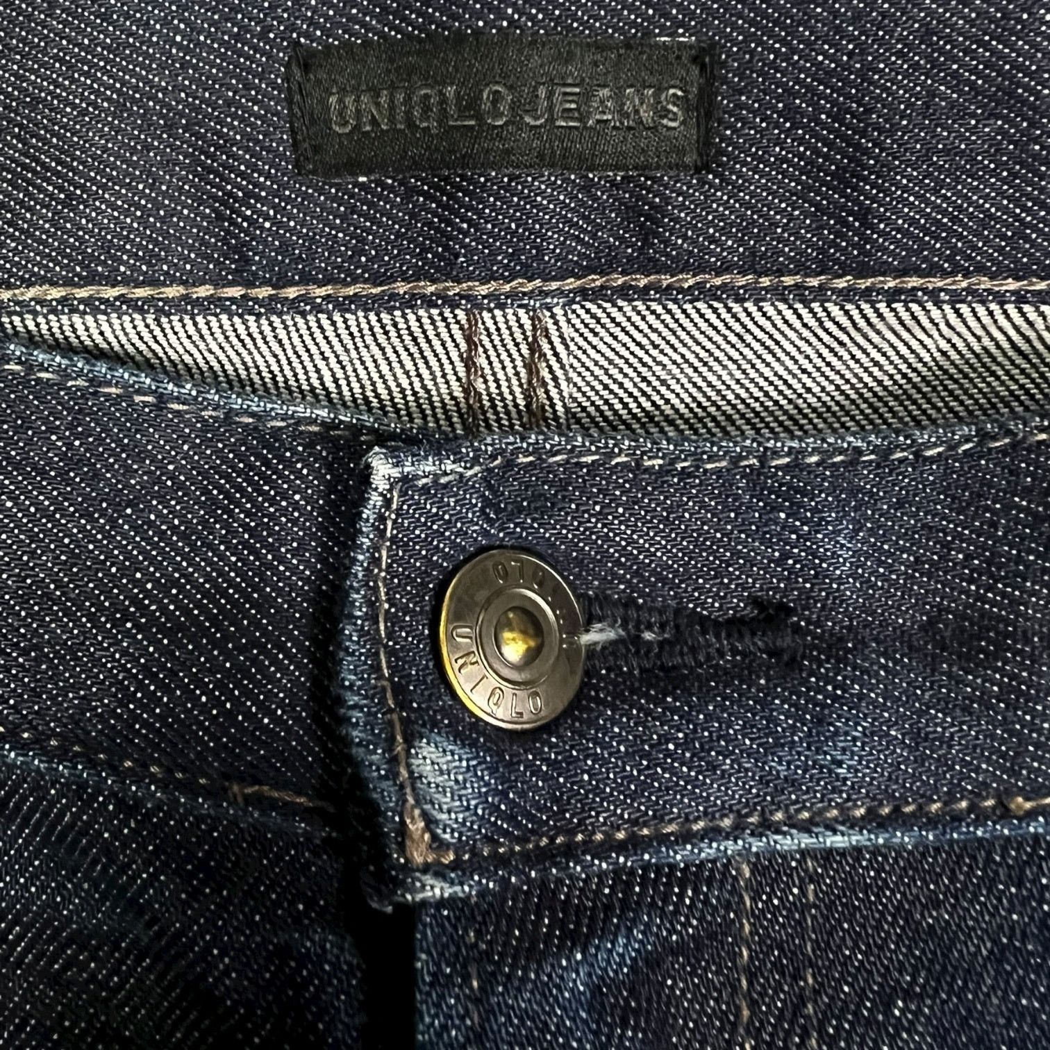 Uniqlo Uniqlo Jeans Slim Straight Kaihara Dark Faded Jeans - 33x32 Size US 33 - 5 Thumbnail