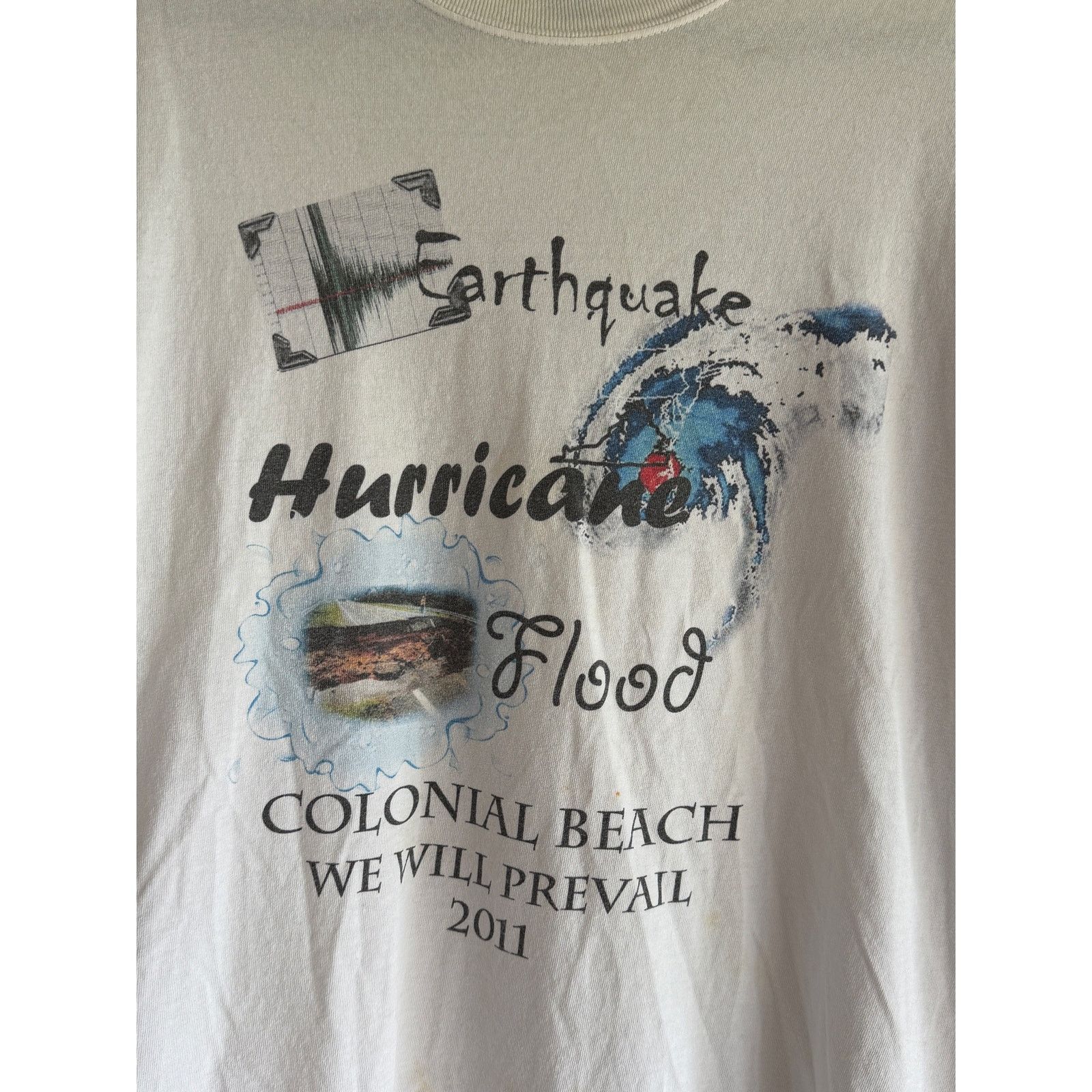 Gildan 2011 Colonial Beach Disaster Graphic Tee Large Size US L / EU 52-54 / 3 - 2 Thumbnail