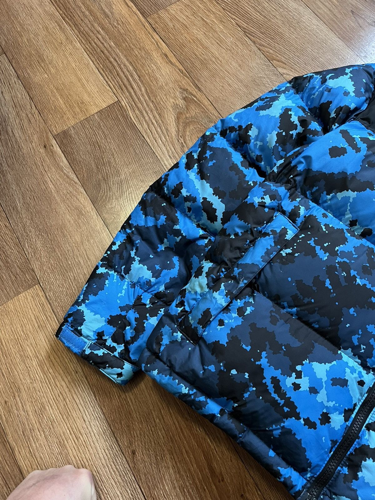 The North Face The North Face 1996 Retro Nuptse 700 Camo Jacket Size US S / EU 44-46 / 1 - 4 Thumbnail