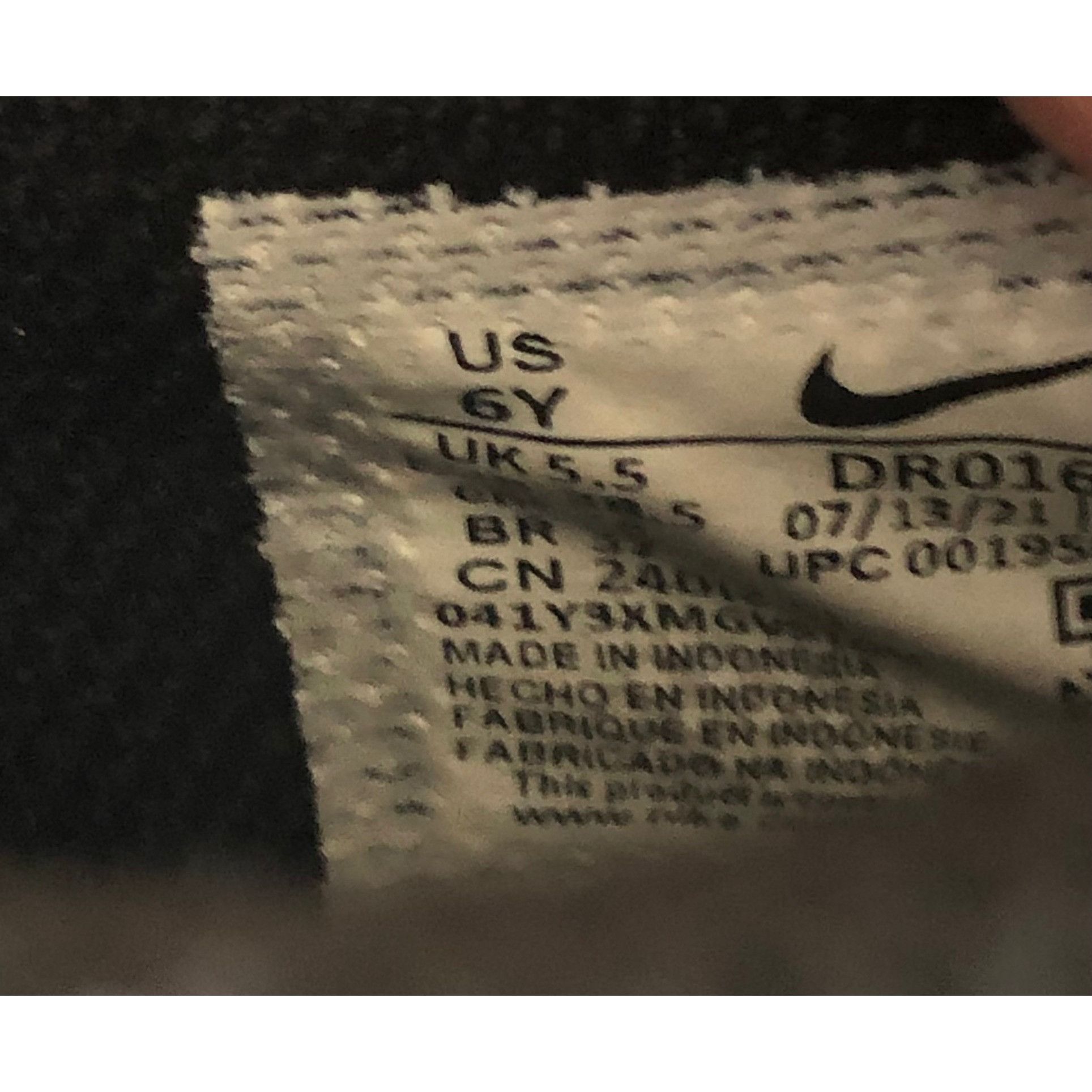 Nike NIB NIKE Dunk Low SE GS E Black Mint Foam Blue Size 6Y (7.5/ Size US 6 / EU 39 - 11 Thumbnail