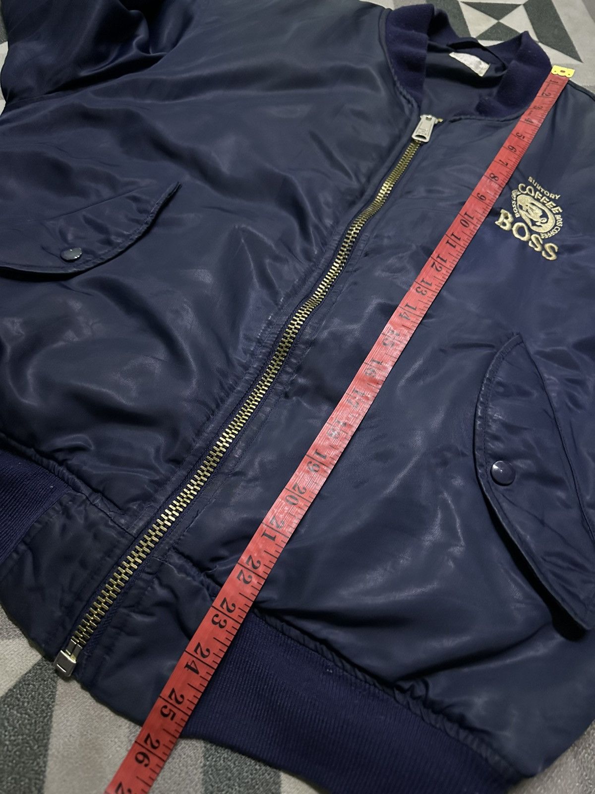 Japanese Brand vintage navy blue nylon Suntory BOSS Coffee bomber jacket L Size US L / EU 52-54 / 3 - 10 Thumbnail