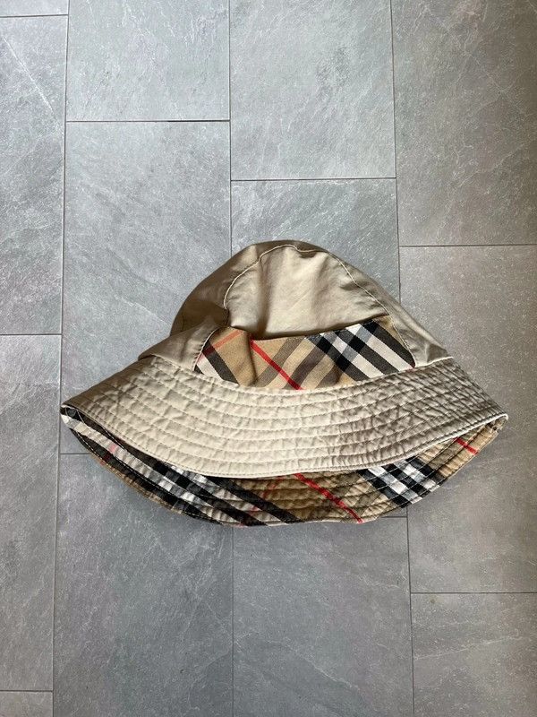 Burberry Burberry’s 1990s Bucket Hat Sz XS Women’s Size ONE SIZE - 1 Thumbnail
