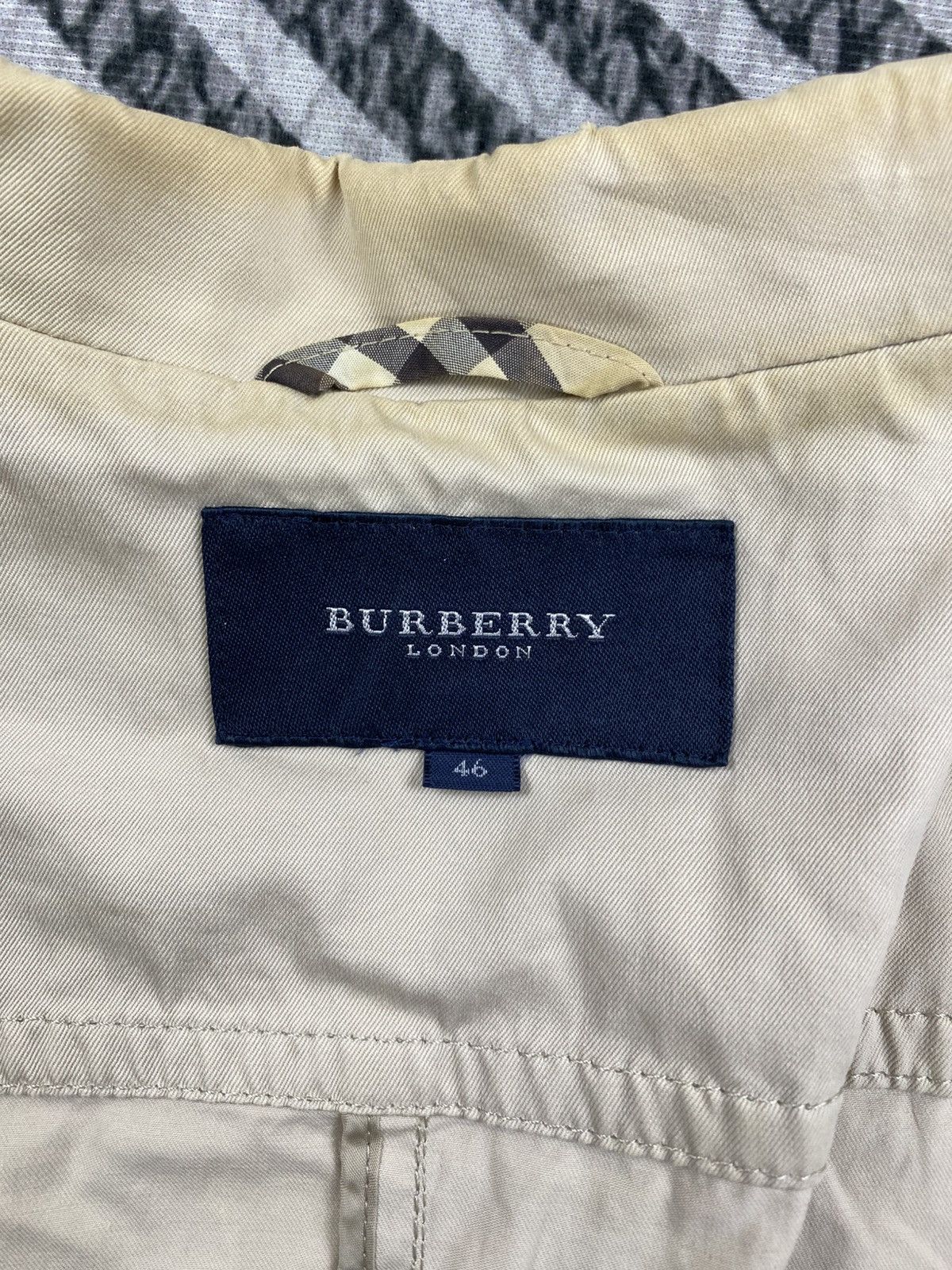 Burberry Vintage Burberry London Double Pocket Jacket Size M / US 6-8 / IT 42-44 - 8 Thumbnail