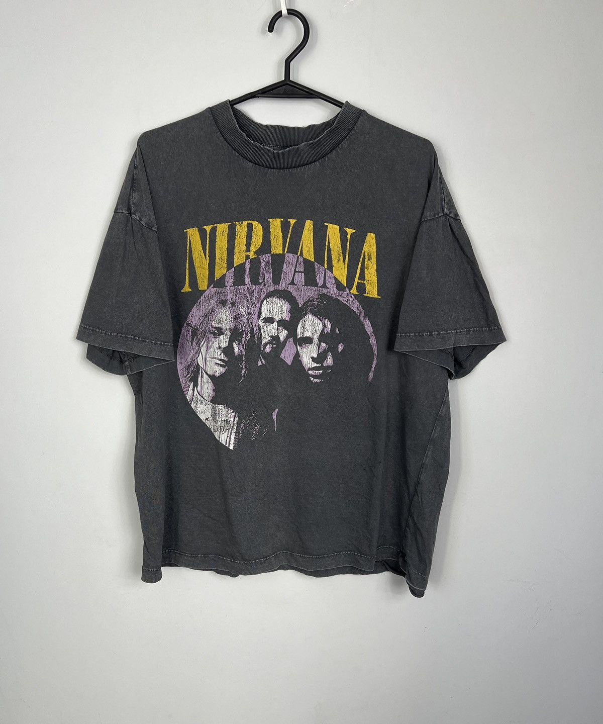Band Tees × Nirvana Tshirt Nirvana vintage y2k factory cracks Size US M / EU 48-50 / 2 - 1 Thumbnail