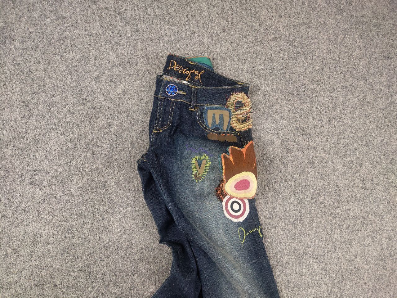 Hysteric Glamour Desigual Vintage Y2K Style Low-rise jeans embroidered logo Size 30" / US 8 / IT 44 - 3 Thumbnail