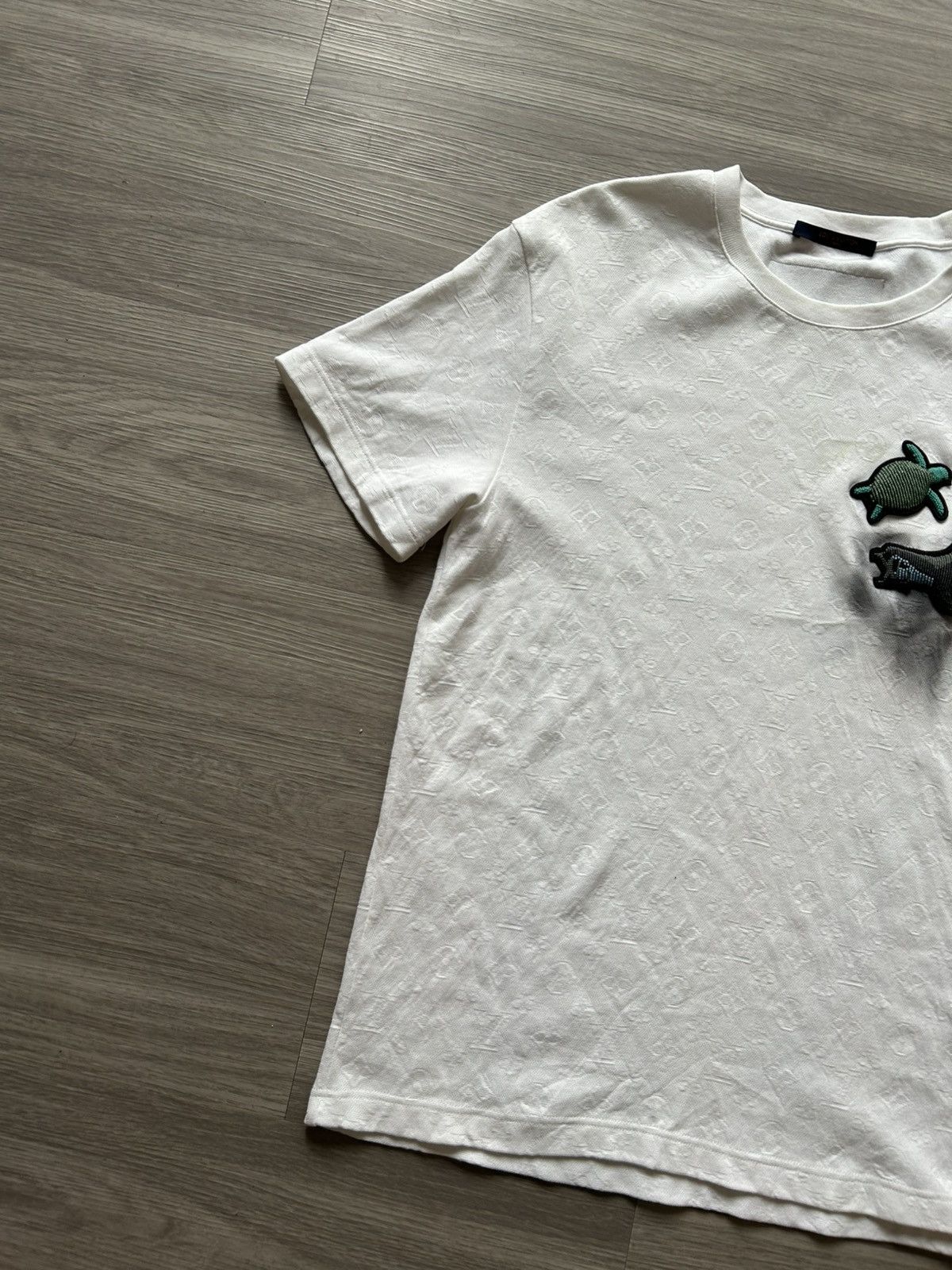 Louis Vuitton Louis Vuitton All Over Monogram Fish T-Shirt Size Medium Size US M / EU 48-50 / 2 - 3 Thumbnail