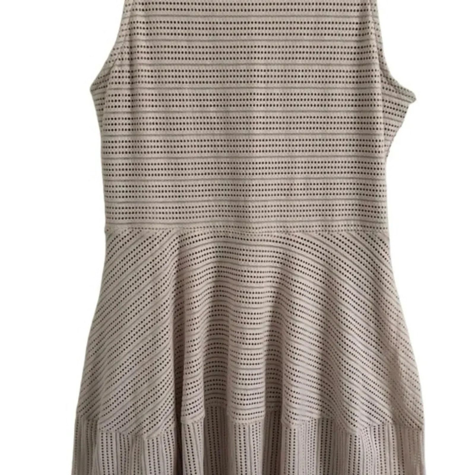 Bcbgmaxazria BCBGMAXAZRIA Cassandra Lace Fit & Flare Dress, size Medium Size M / US 6-8 / IT 42-44 - 6 Thumbnail