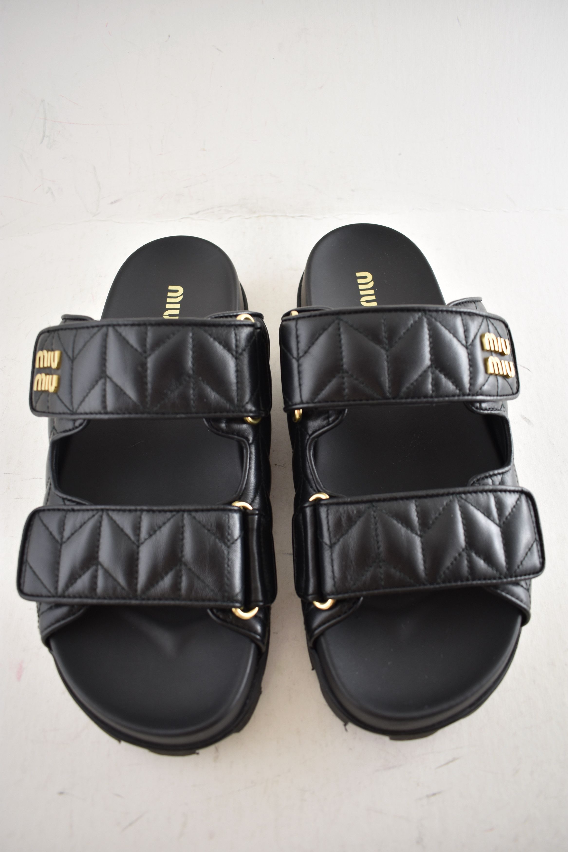 Miu Miu Miu Miu Matelasse Nappa Leather Logo Strap Slide Sandal 39 Size US 9 / IT 39 - 12 Thumbnail