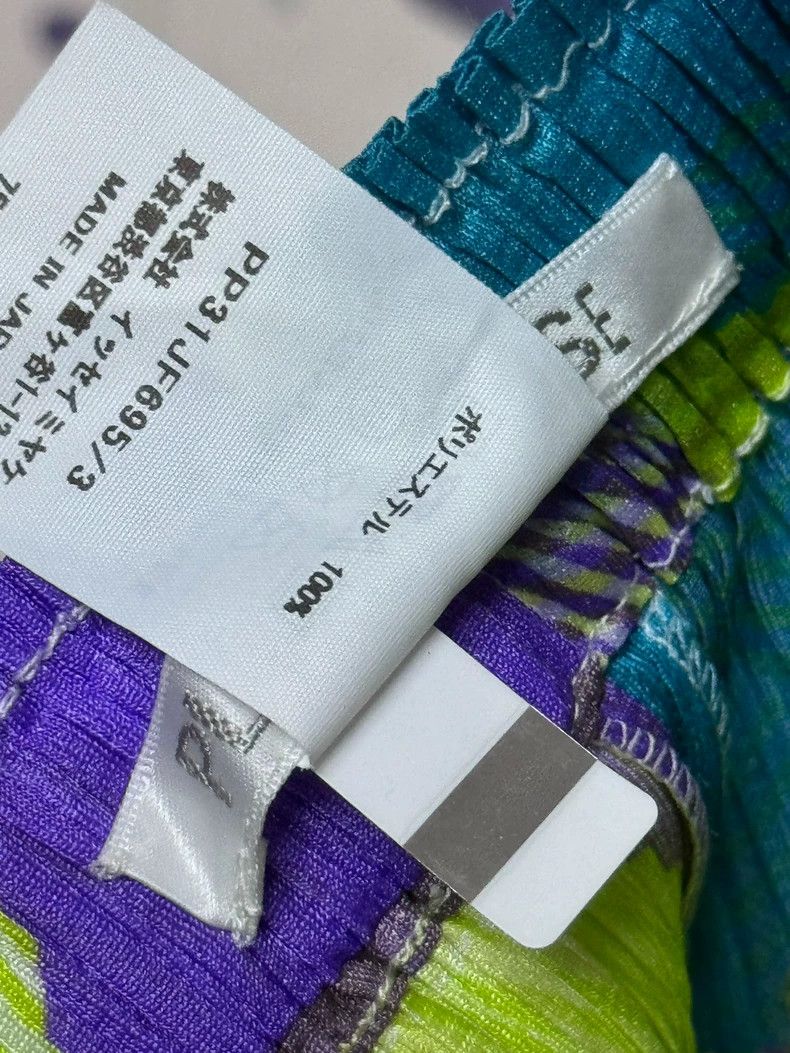 Issey Miyake Issey Miyake size:3 Green color-blocked pleated trousers Size 22" - 4 Thumbnail