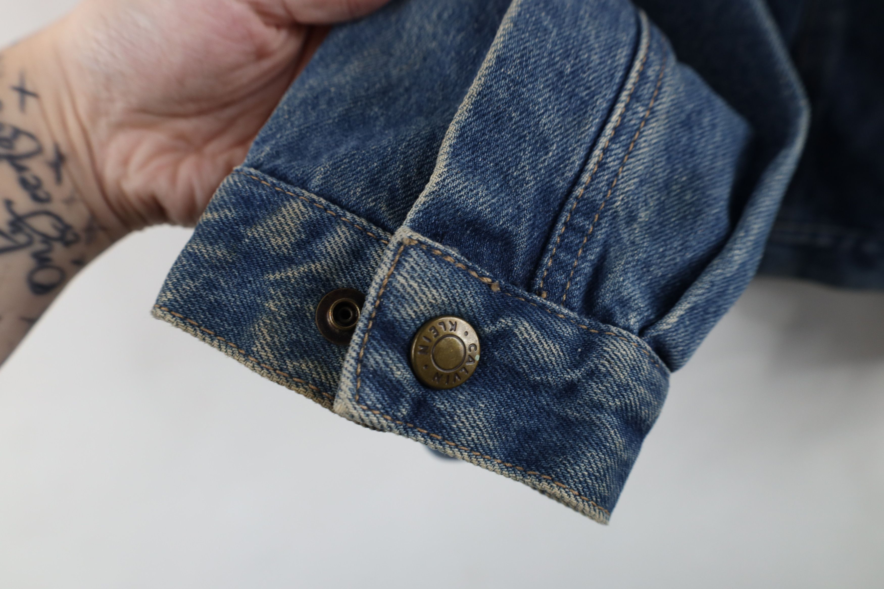 Calvin Klein Vintage 80s 90s Calvin Klein Denim Jean Trucker Jacket USA Size M / US 6-8 / IT 42-44 - 7 Thumbnail