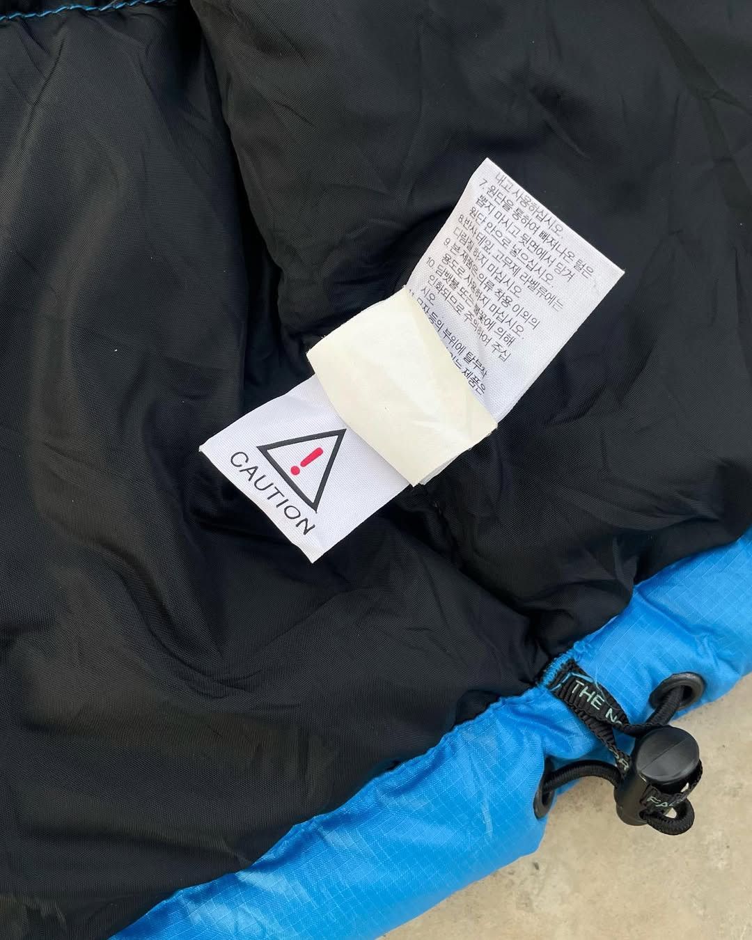 The North Face Vintage TNF 700 Nuptse Down Sleeveless Puffer Jacket Size US S / EU 44-46 / 1 - 9 Thumbnail