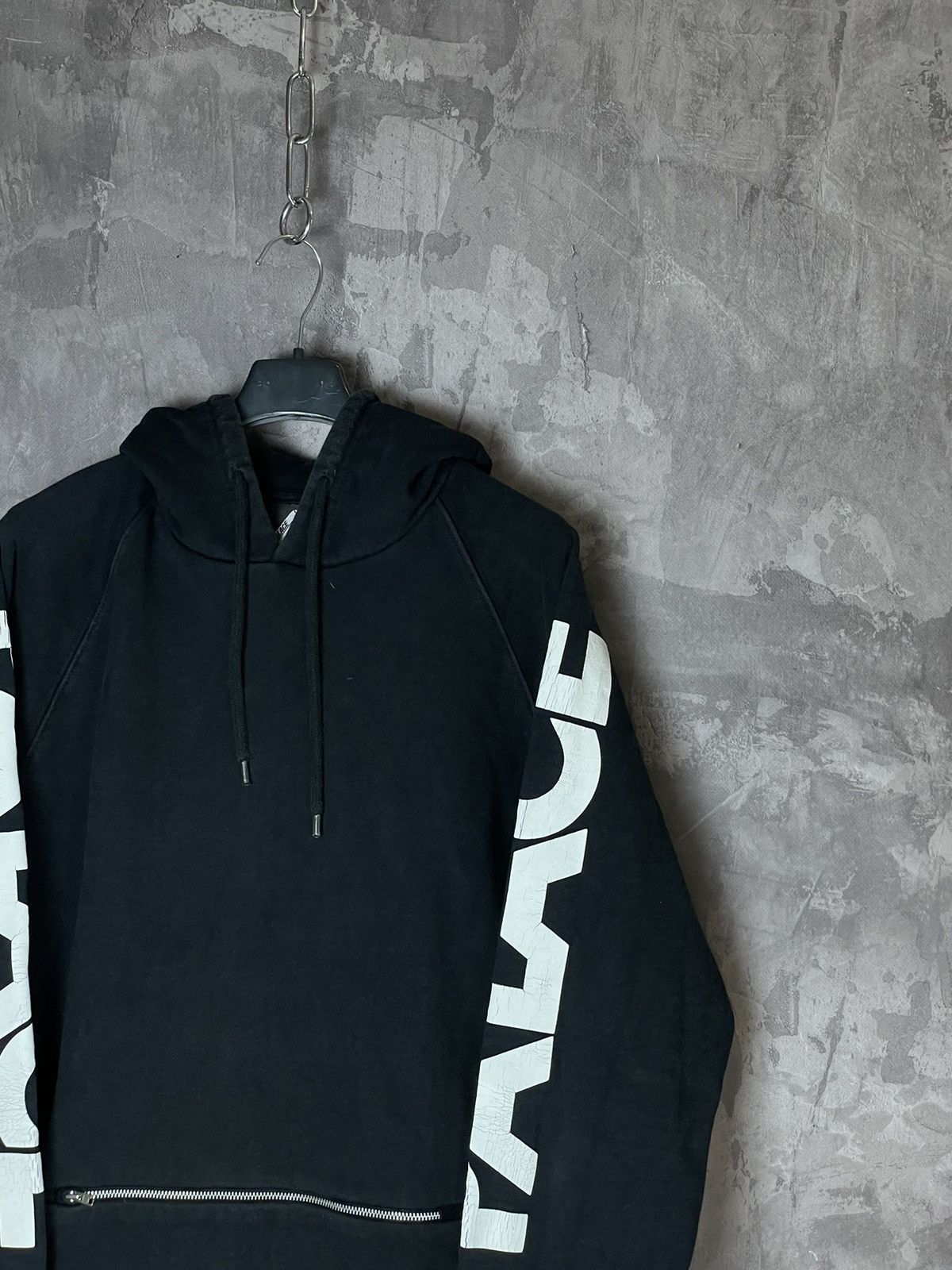 Palace × Vintage Vintage Palace Faded Hypebeast Sleeve Logo Heavy Hoodie Size US M / EU 48-50 / 2 - 5 Thumbnail