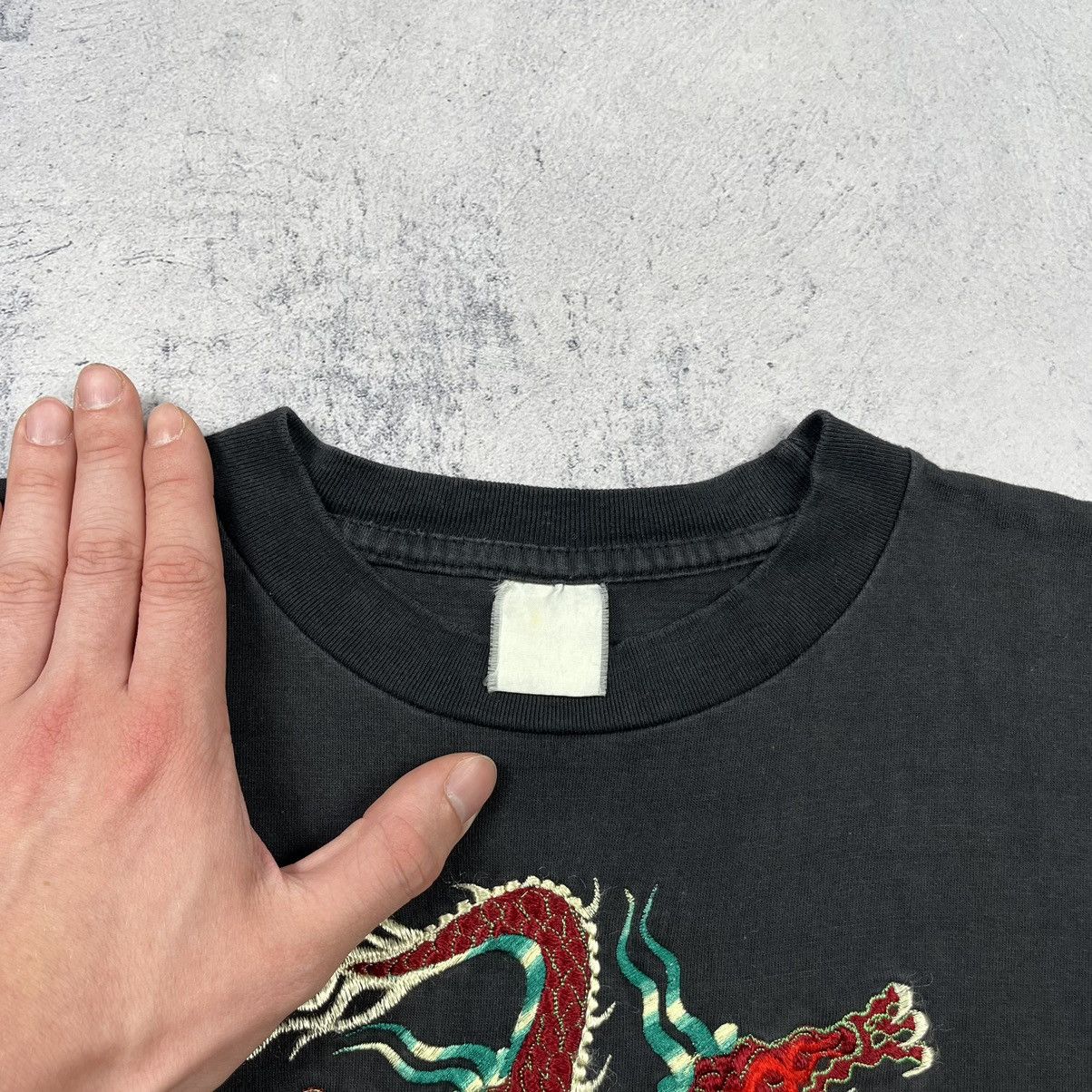 Japanese Brand Vintage Japanese dragon y2k big logo tee 90’s Size US L / EU 52-54 / 3 - 6 Thumbnail