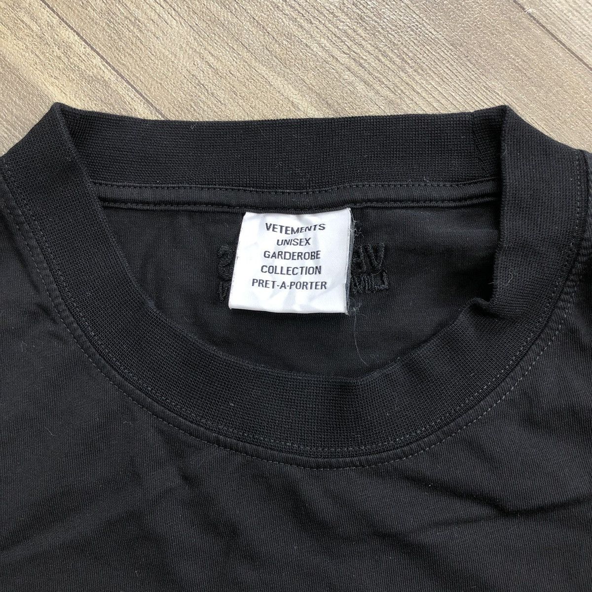 Vetements Vetements “Hello My Name Is” Graffity Oversized Tee Size US XXL / EU 58 / 5 - 7 Thumbnail