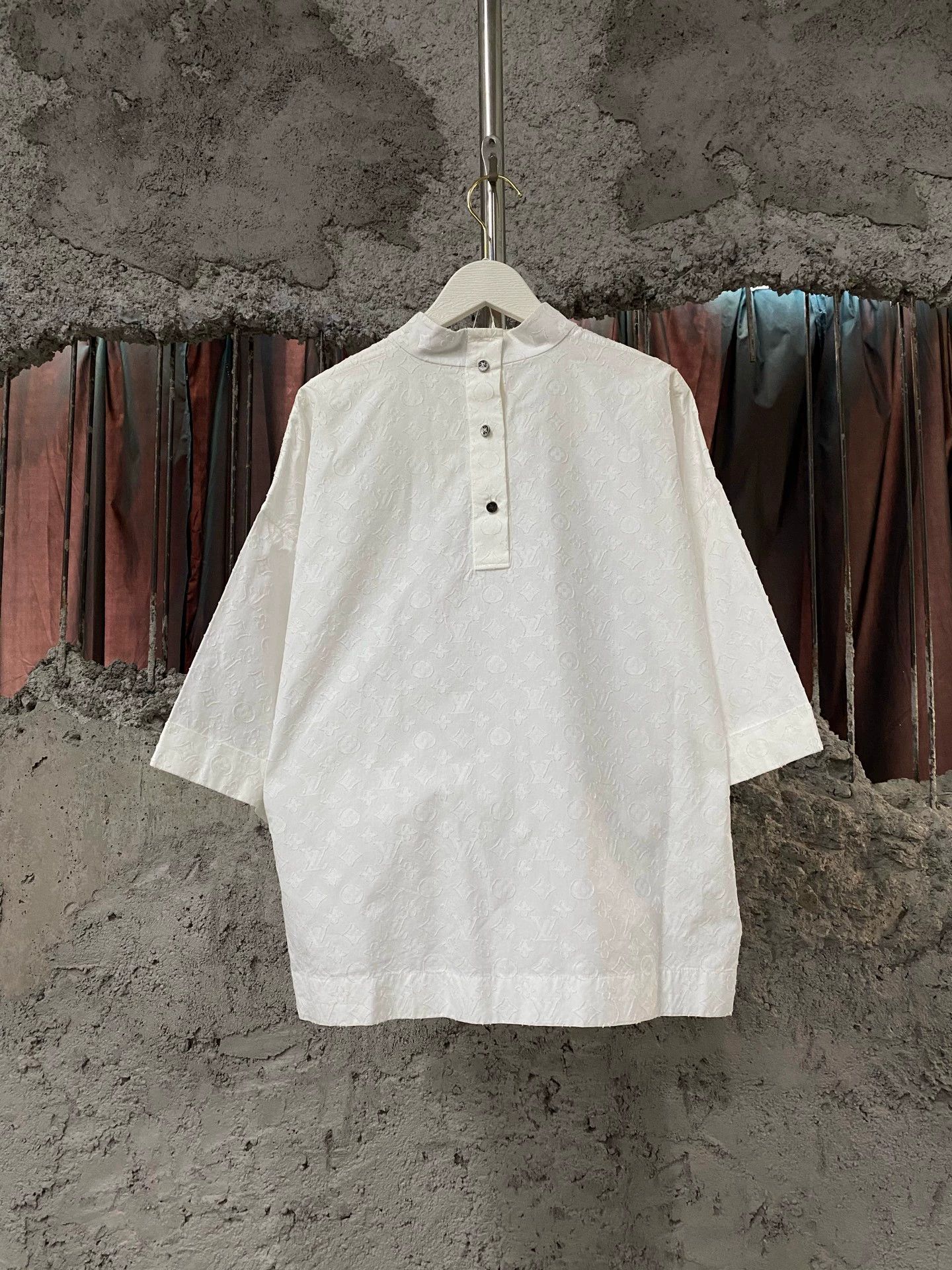 Louis Vuitton LV Chinese link short-sleeve 34 Size XXS / US 00 / IT 34 - 2 Thumbnail
