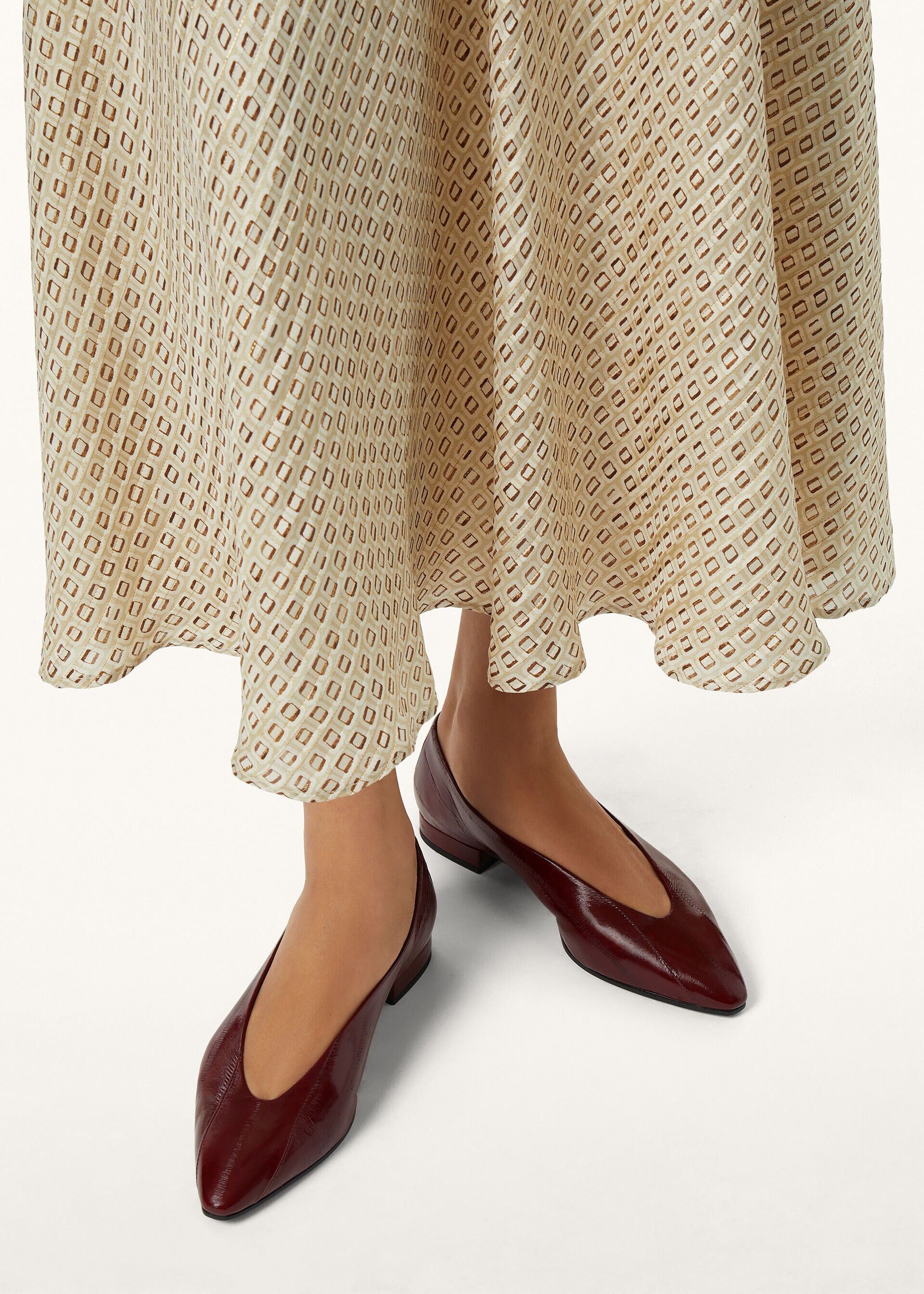 Loro Piana os11x0326 FAQ9685 Rebecca Ballet Flats in Deep Ruby Wine Size US 9 / IT 39 - 2 Thumbnail