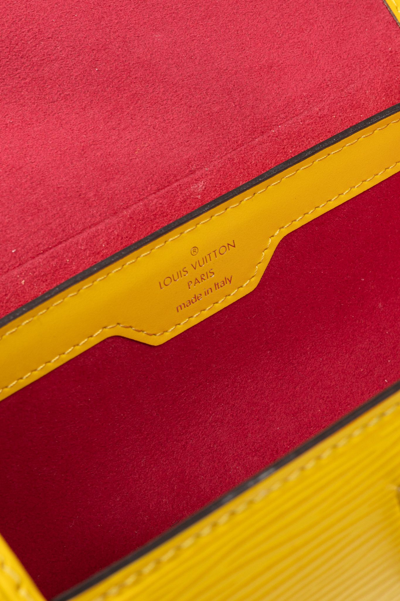 Louis Vuitton Louis Vuitton Papillon Trunk Jaune Epi Leather Handbag Size ONE SIZE - 12 Thumbnail