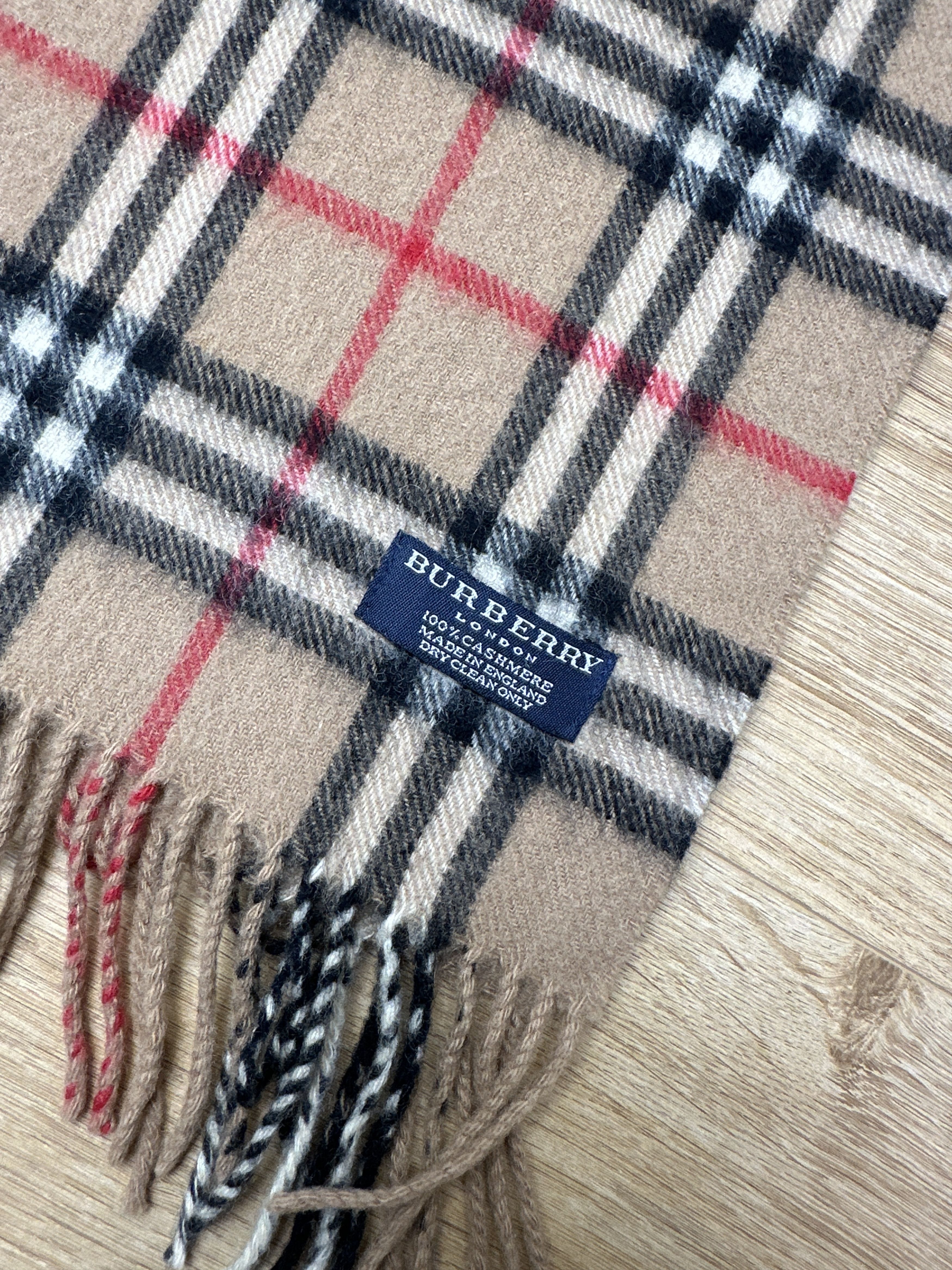 Burberry Burberry London Classic Check 100% Cashmere Scarf 150x30 Cm Size ONE SIZE - 8 Thumbnail