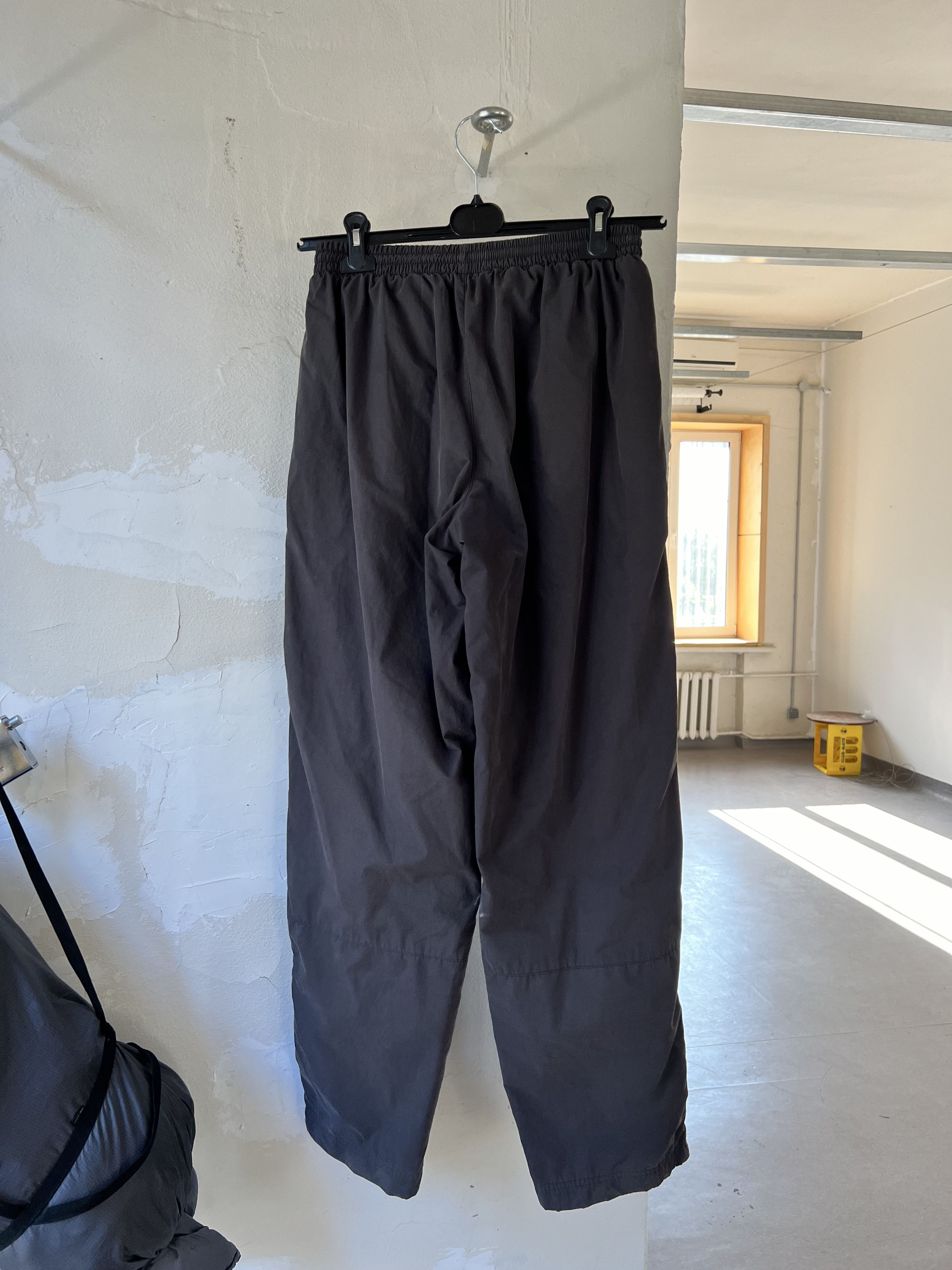Nike Nike Symmetric Minimal Baggie Vintage Sport Nylon Pants Size US 32 / EU 48 - 4 Thumbnail