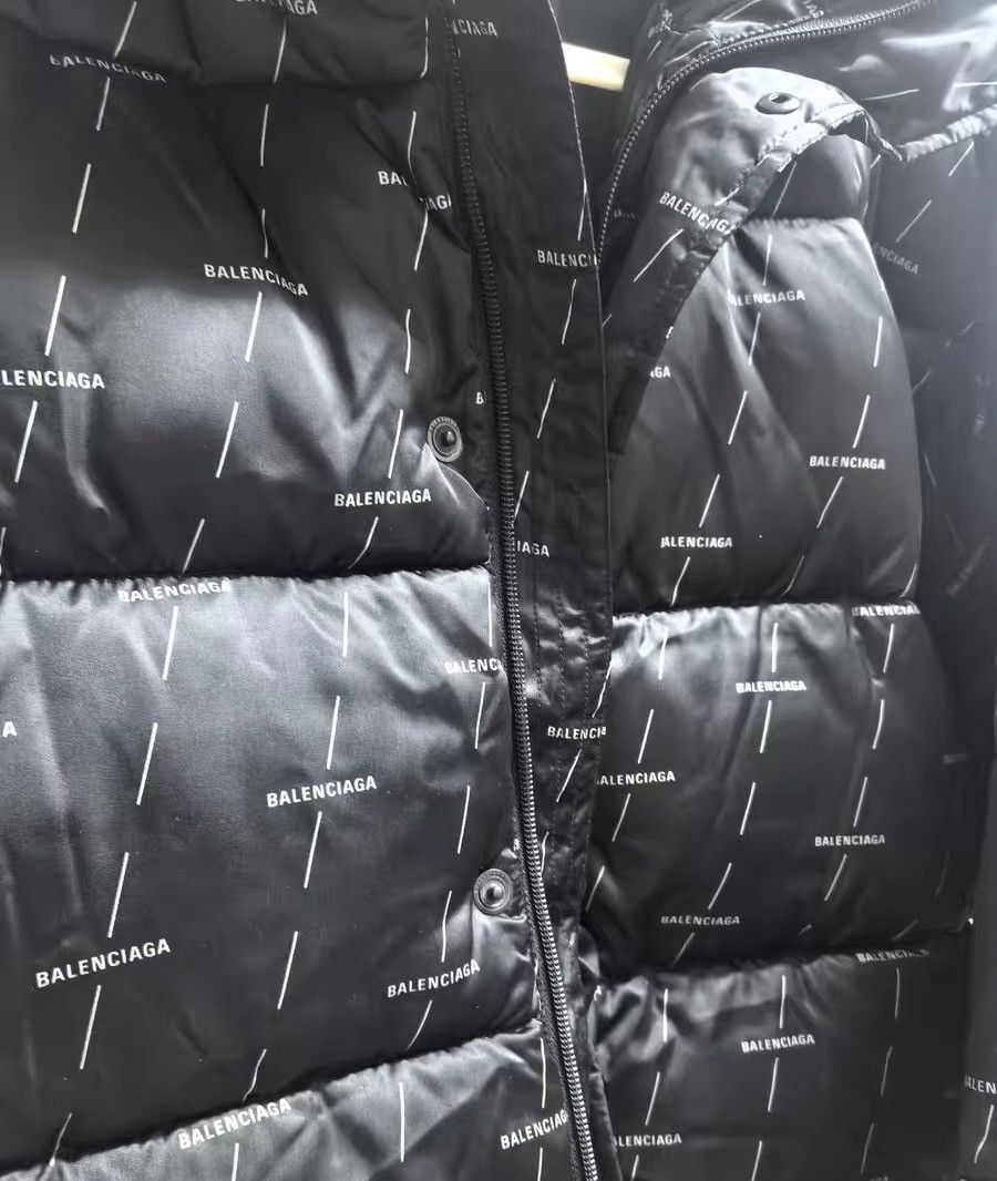 Balenciaga Balenciaga Paris Black Full-Print Logo Men's Down Jacket Size US L / EU 52-54 / 3 - 3 Thumbnail