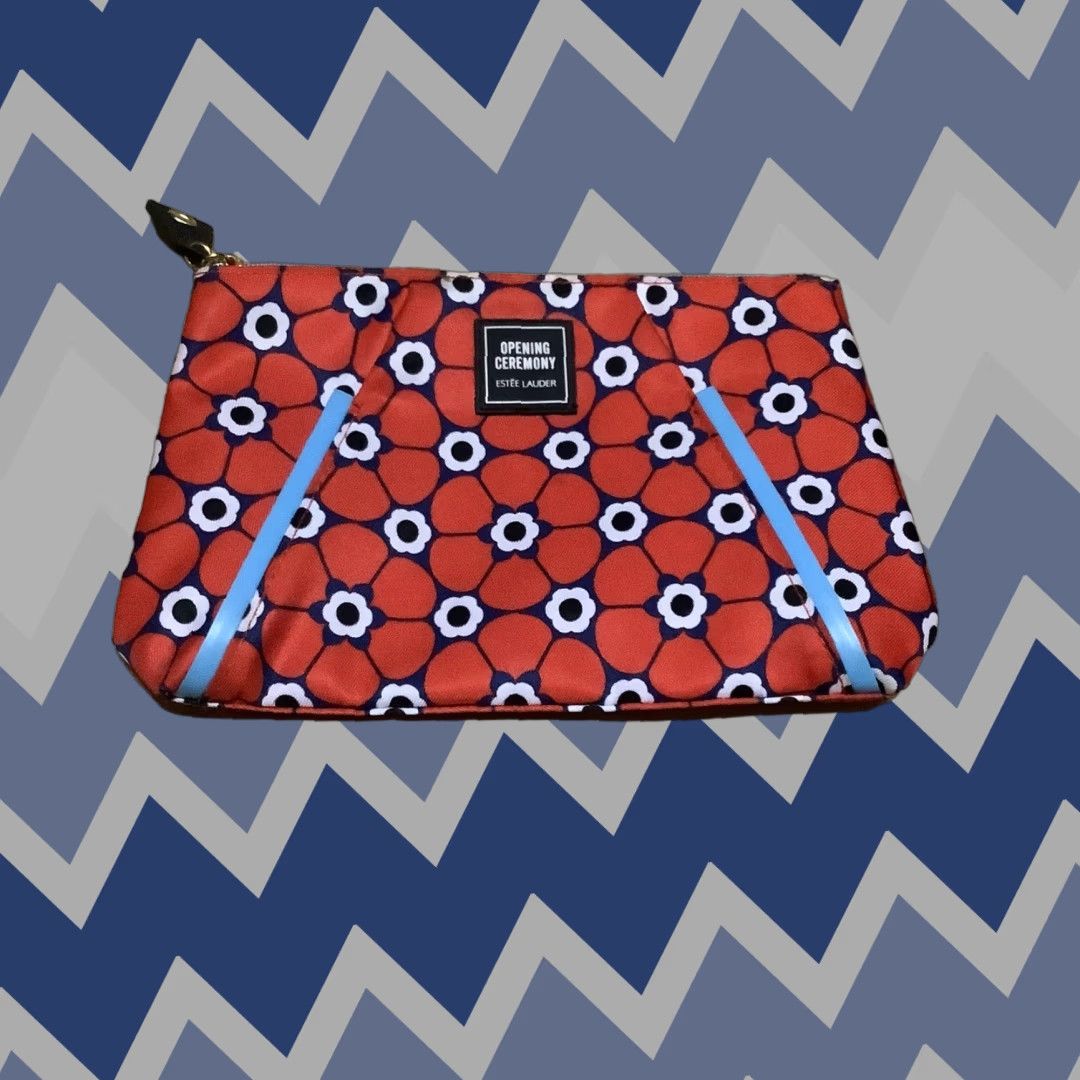 Opening Ceremony Estee Lauder Opening Ceremony Pouch Make-up Bag Zipper Never Used 9x6x2 Red Polyester Women's Fashionable Pouch Size ONE SIZE - 1 Thumbnail