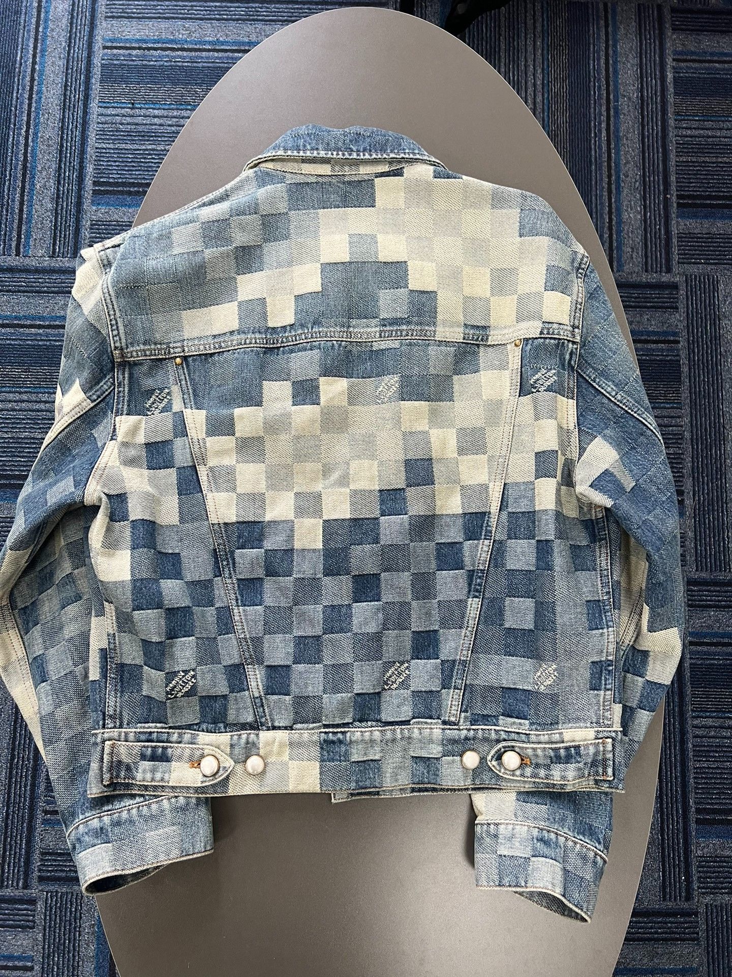 Louis Vuitton Louis Vuitton X Feidong Co-branded Denim Jacket Nextarrow-2 Size US S / EU 44-46 / 1 - 2 Thumbnail