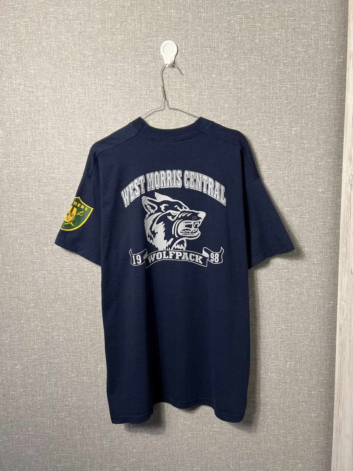 Fruit Of The Loom Raiders West Morris Central Footbal Clinic 1998 Wolfpack Tee Size US XL / EU 56 / 4 - 5 Thumbnail