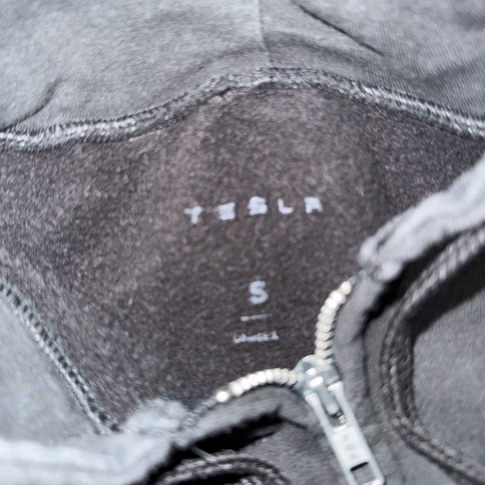 Vintage Tesla Full Zip Hoodie Black Small 17x22 Size US S / EU 44-46 / 1 - 3 Thumbnail