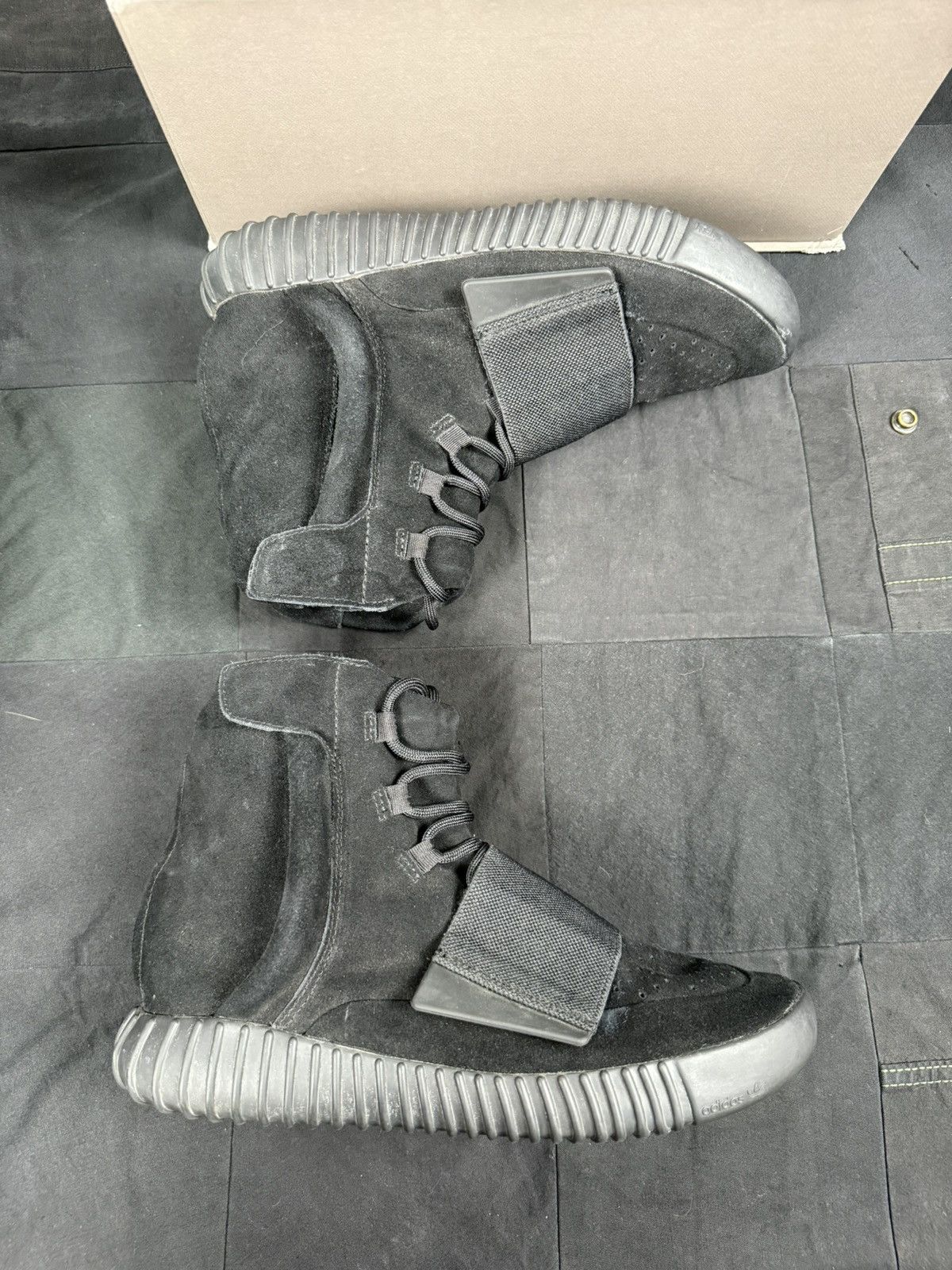 Adidas Yeezy Boost 750 Size US 8 / EU 41 - 3 Thumbnail