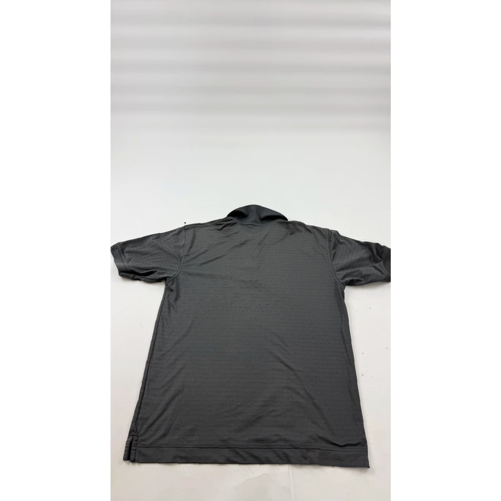 Cutter & Buck Cutter & Buck Polo Shirt Mens L Gray Striped Golf Performance Short Sleeve Shirt Mens Large Gray Striped Polo Size US L / EU 52-54 / 3 - 4 Thumbnail