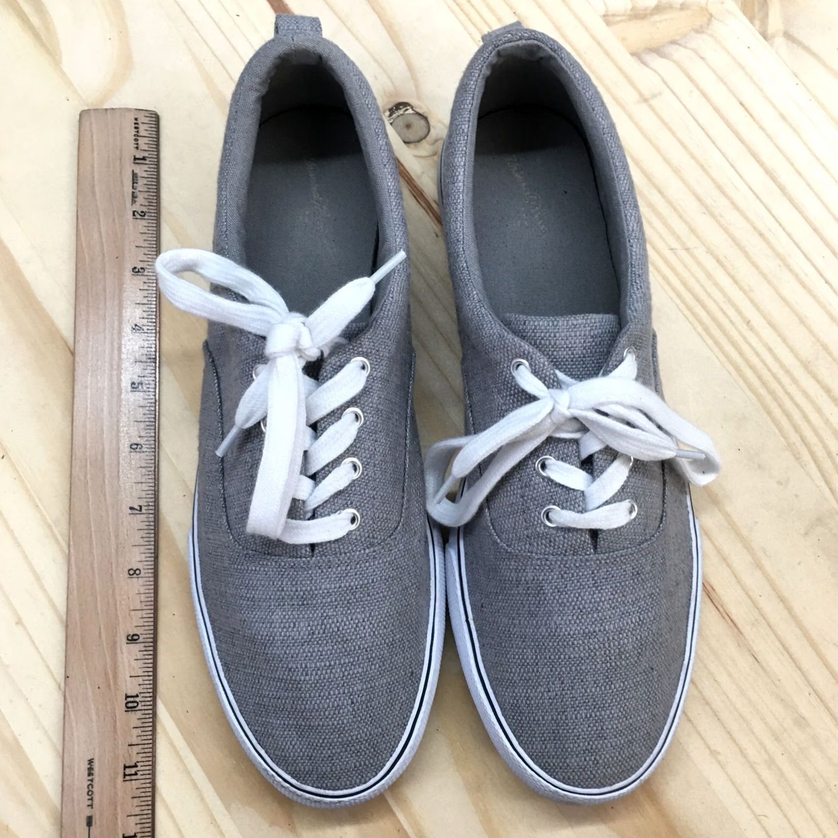 Vintage Universal Thread Shoes Womens 10 Low Top Sneakers Gray Canvas Round Toe Casual Size L / US 10 / IT 46 - 6 Thumbnail